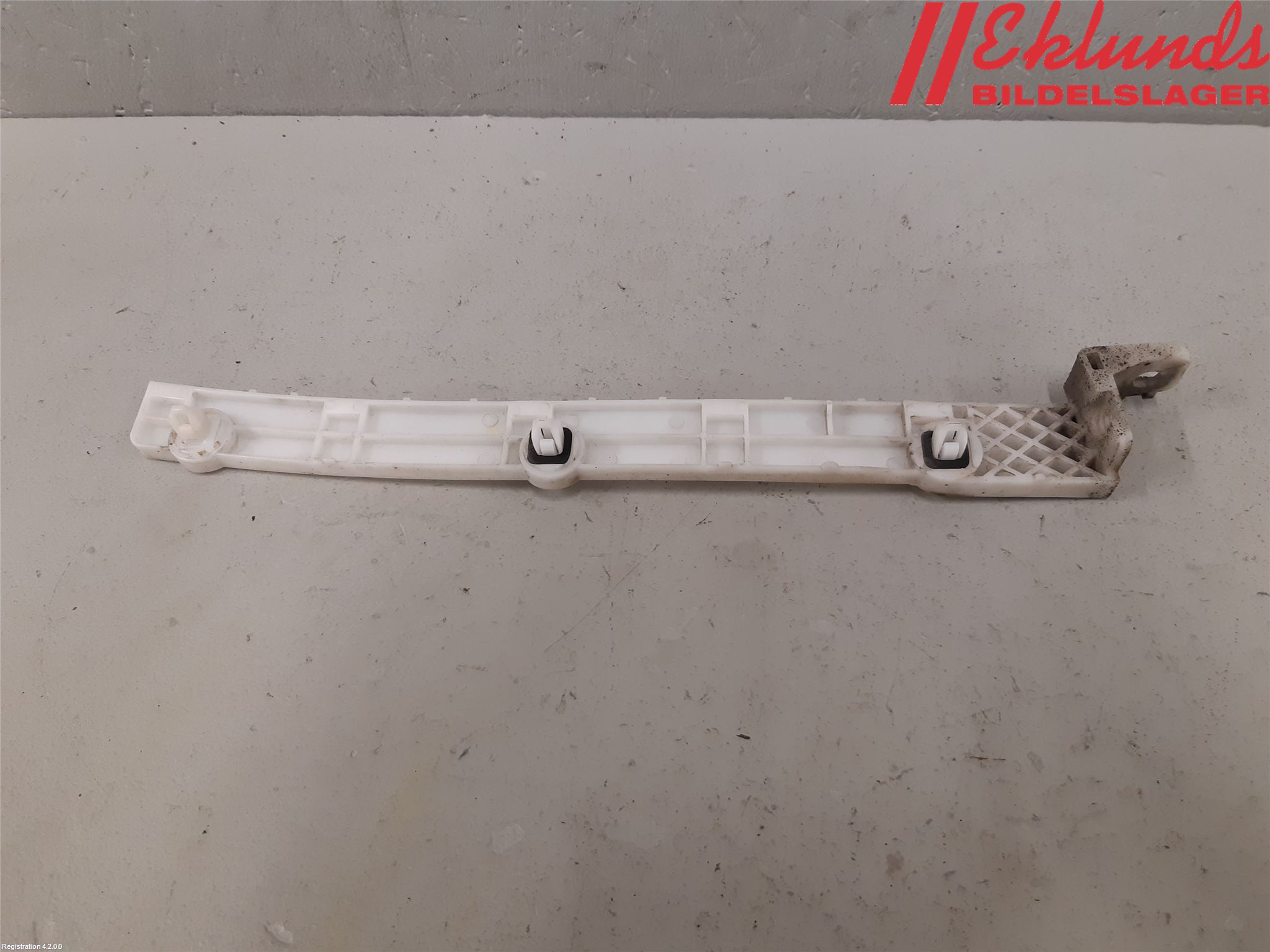 Mitsubishi LANCER 07-14 Stötfångarfäste Bak Vä