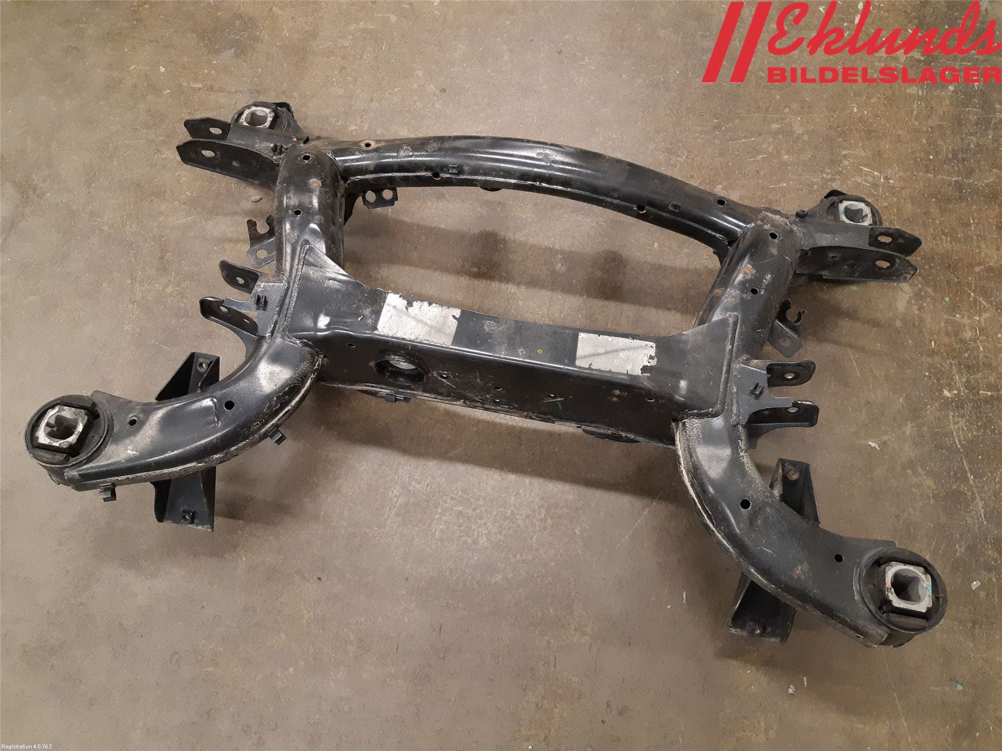 BMW X5 F15 13-18 Bakaxelbalk