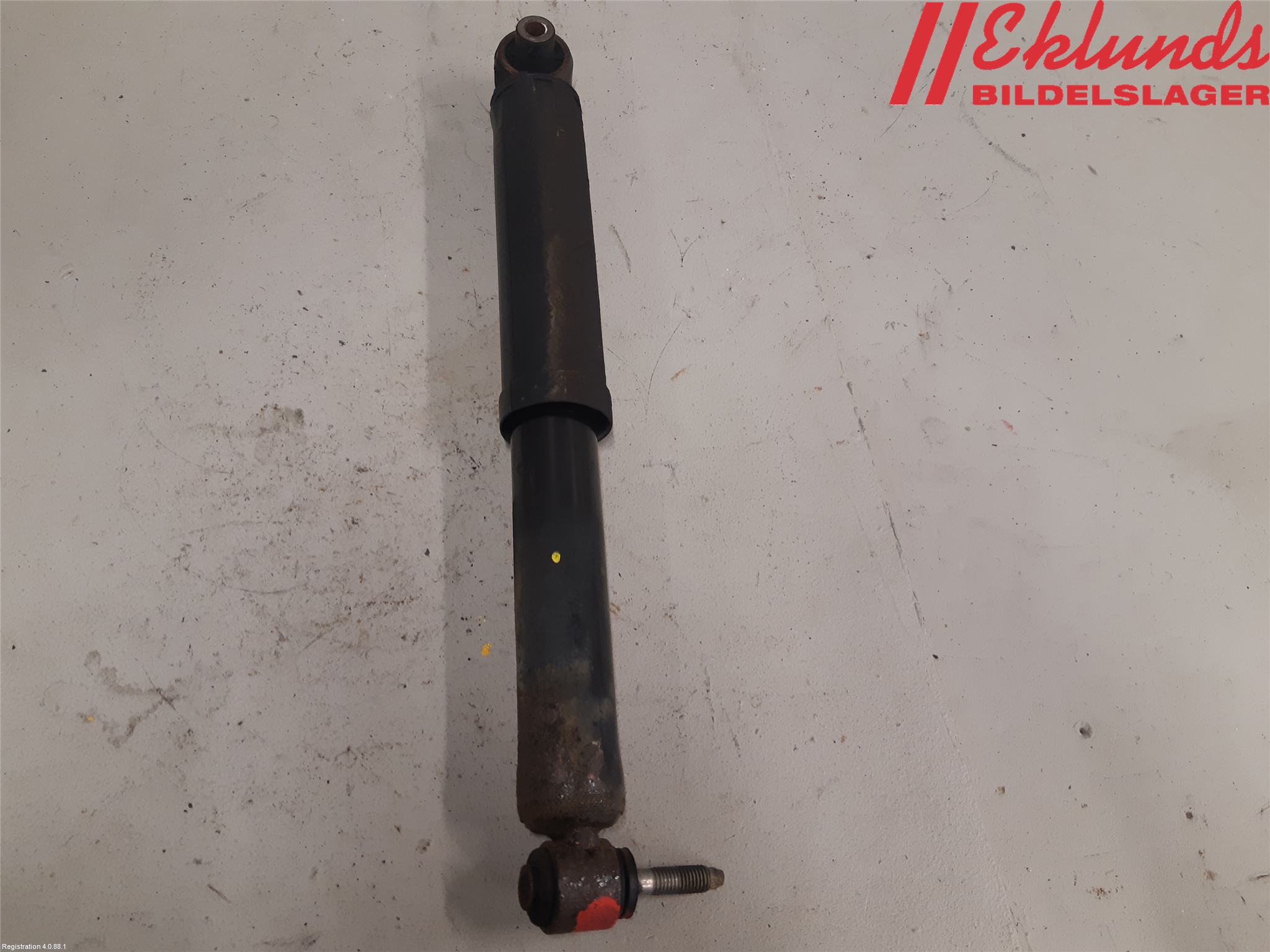 Nissan QASHQAI 14-17 Stötdämpare Bak
