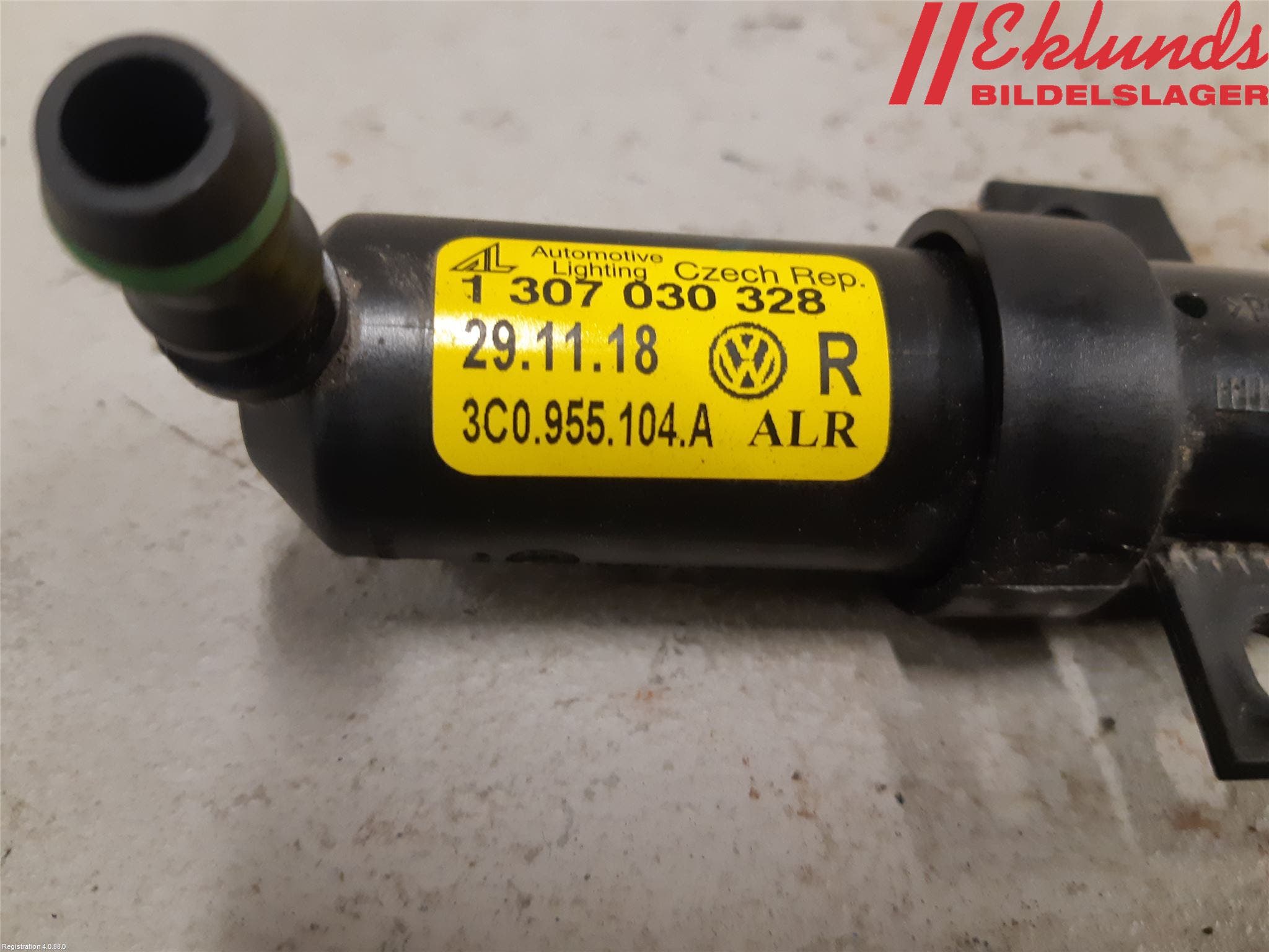 Volkswagen VW PASSAT 05-11 Spolarmunstycke Strålkastare