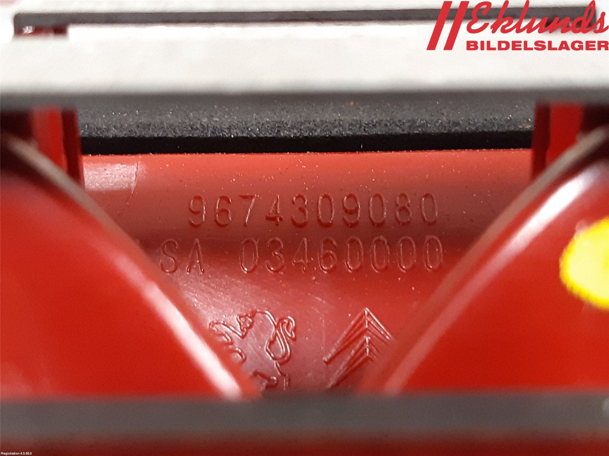 Peugeot 208 12-15 Bromsljus Bakruta