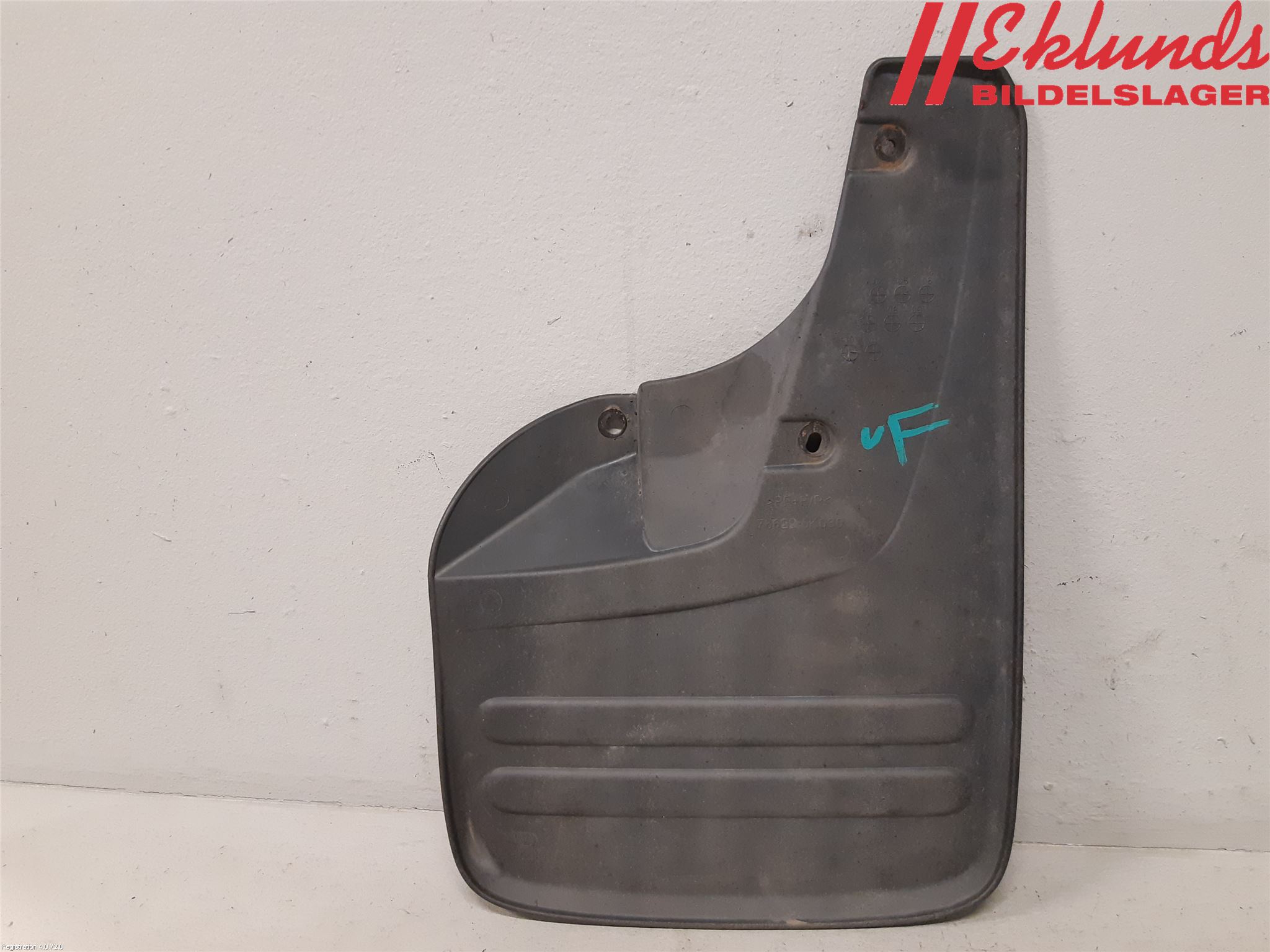 Toyota HILUX 05-16 Stänkskydd