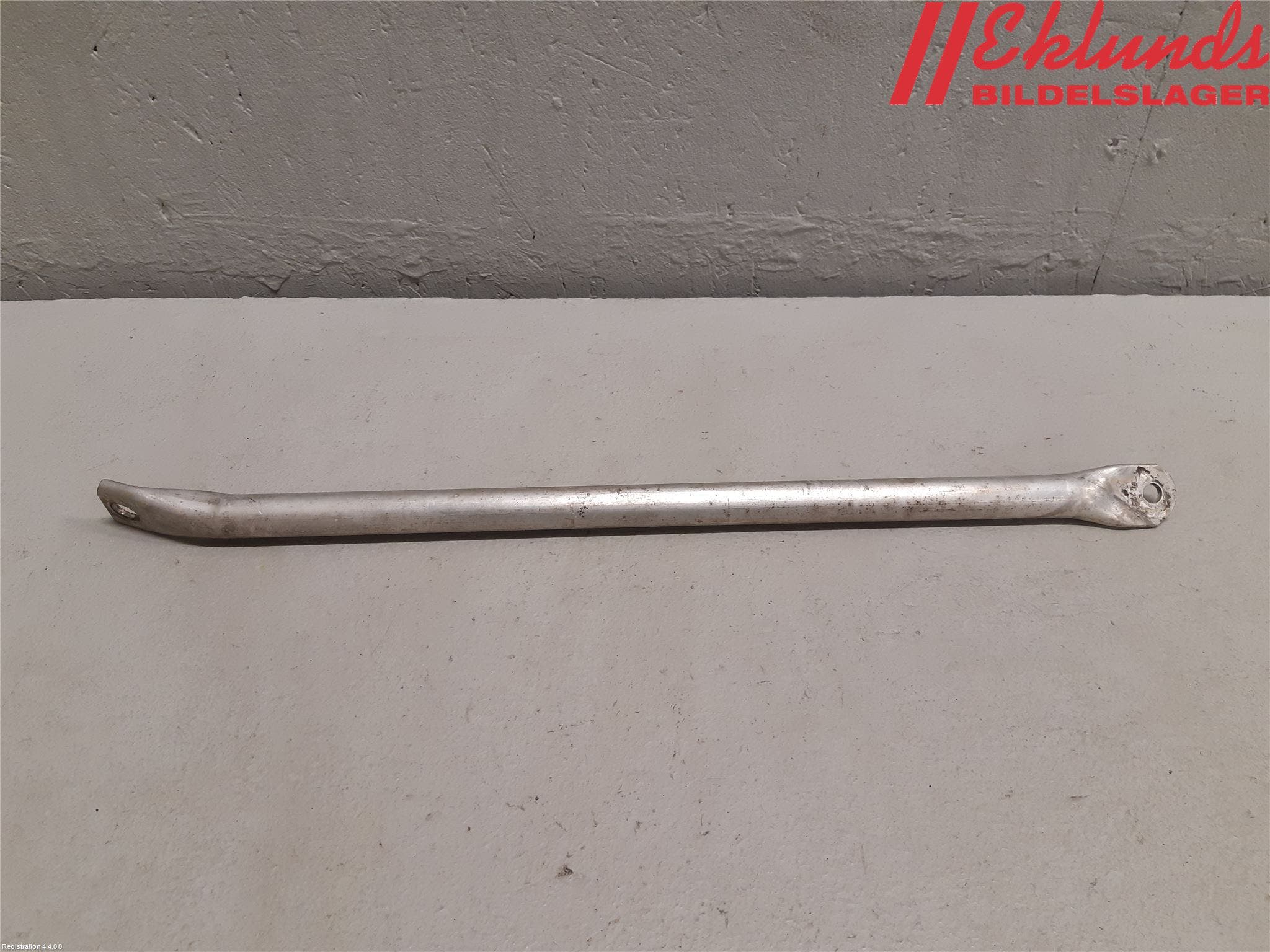BMW 5 F10/F11/F18 09-17 Frontplåt