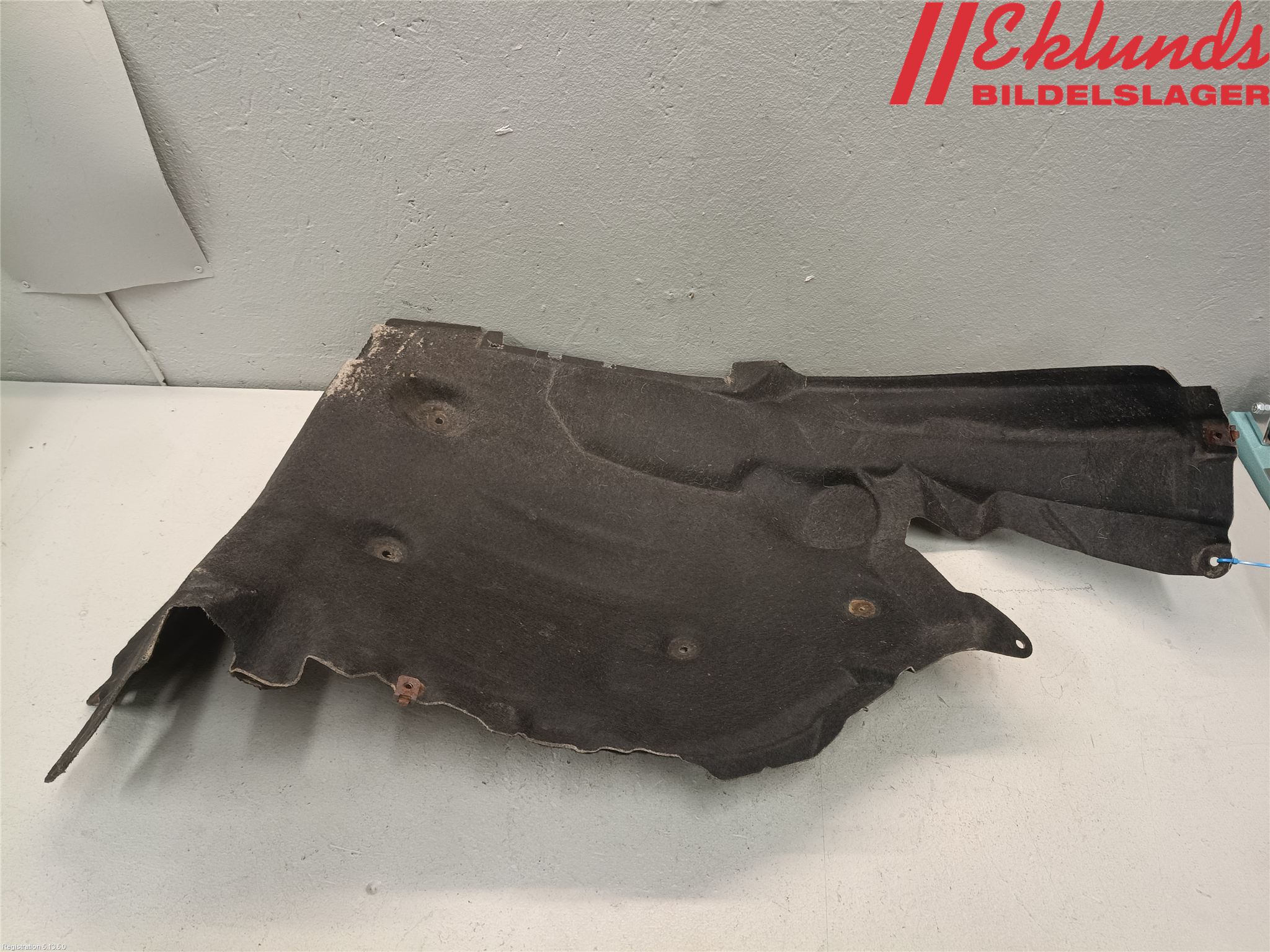 BMW 5 F10/F11/F18 09-17 Skärm Inner