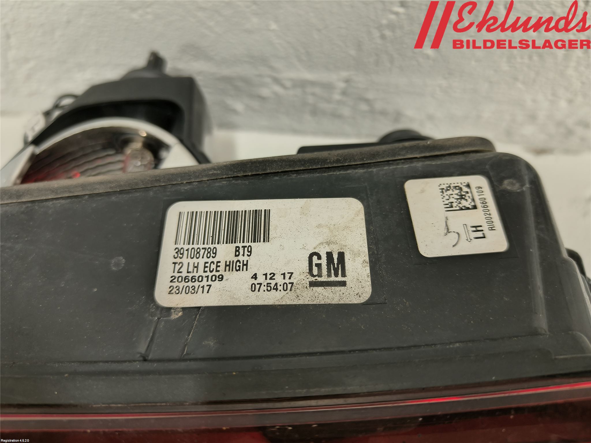 Opel INSIGNIA 17- Bakljus Lucka Vä