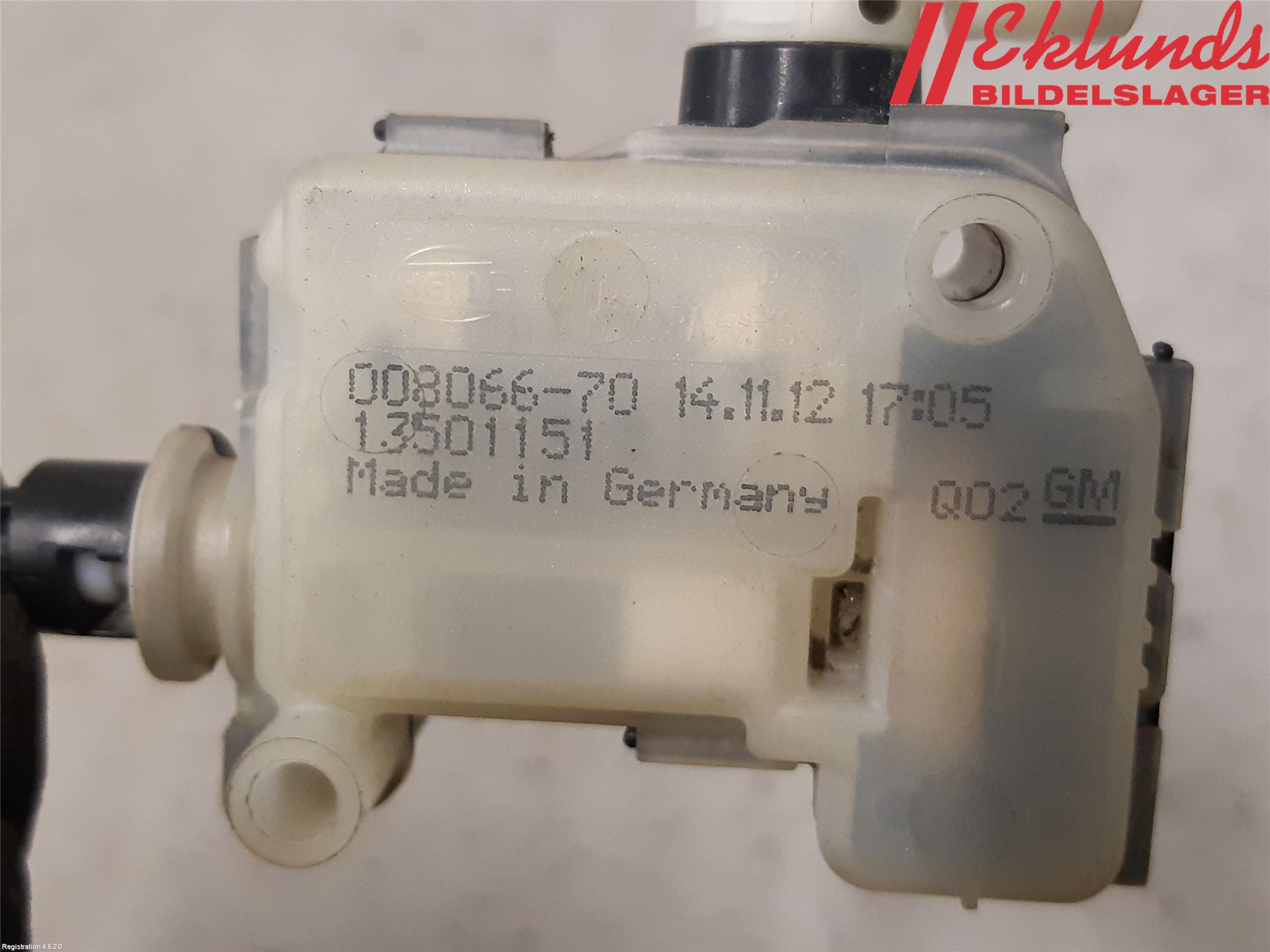Opel INSIGNIA 09-16 Centrallåsmot Tanklucka
