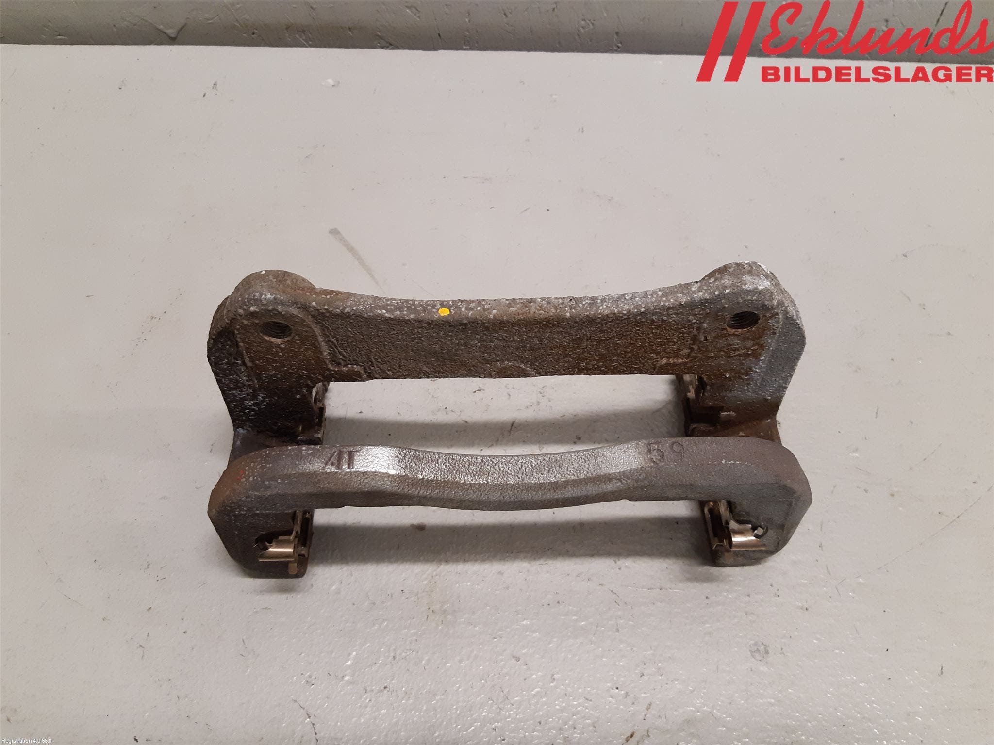 Toyota CAMRY 19-24 Bromsokshållare