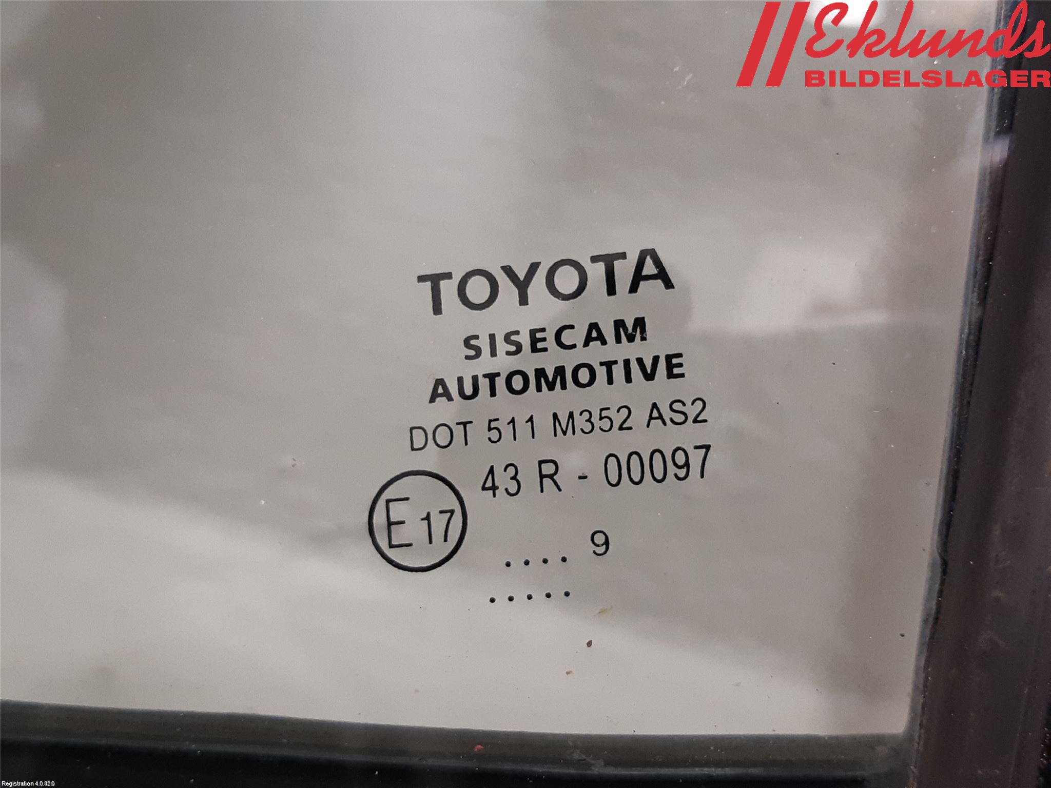 Toyota YARIS XP130 15-20 Dörruta Fram Lilla Vä