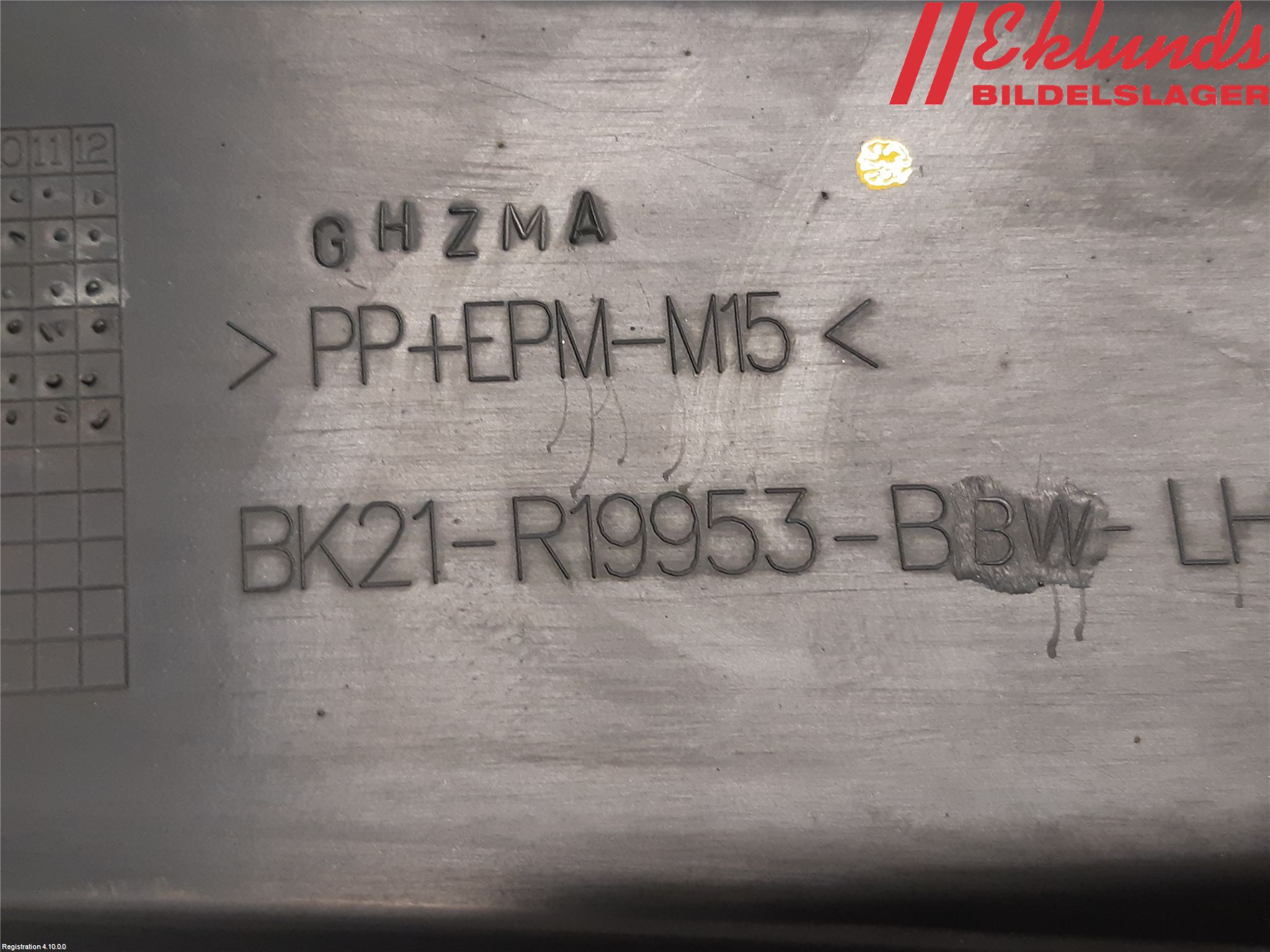 Ford TRANSIT SKÅP/BUSS 14-22 Dimljussarg Fram