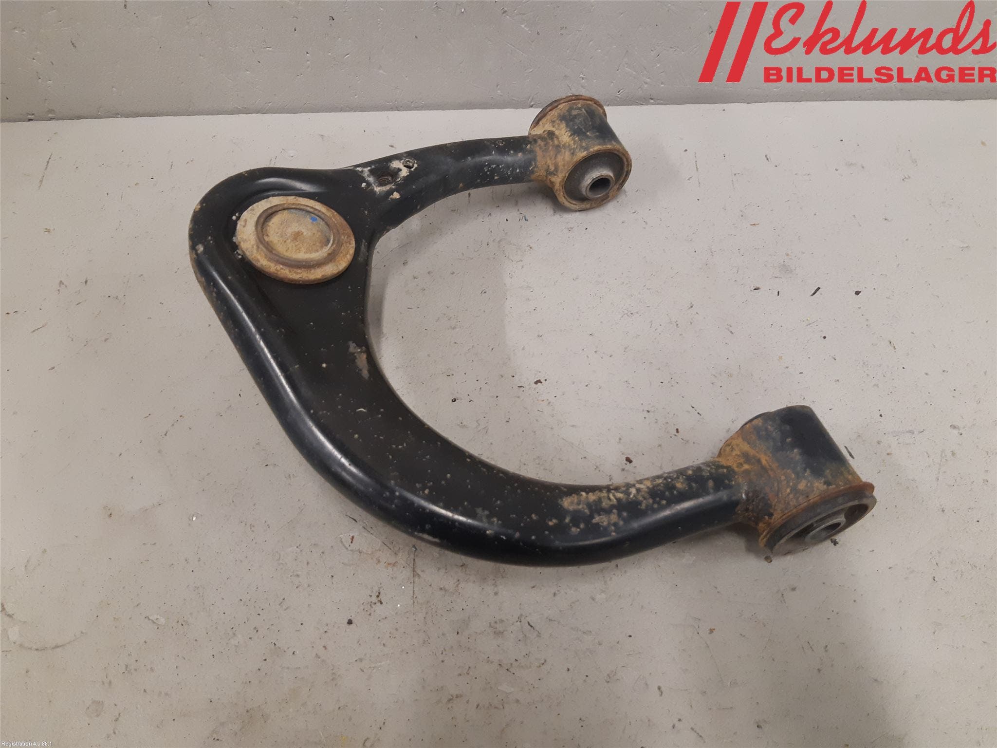 Toyota HILUX 16- Bärarm Fram Övre Hö