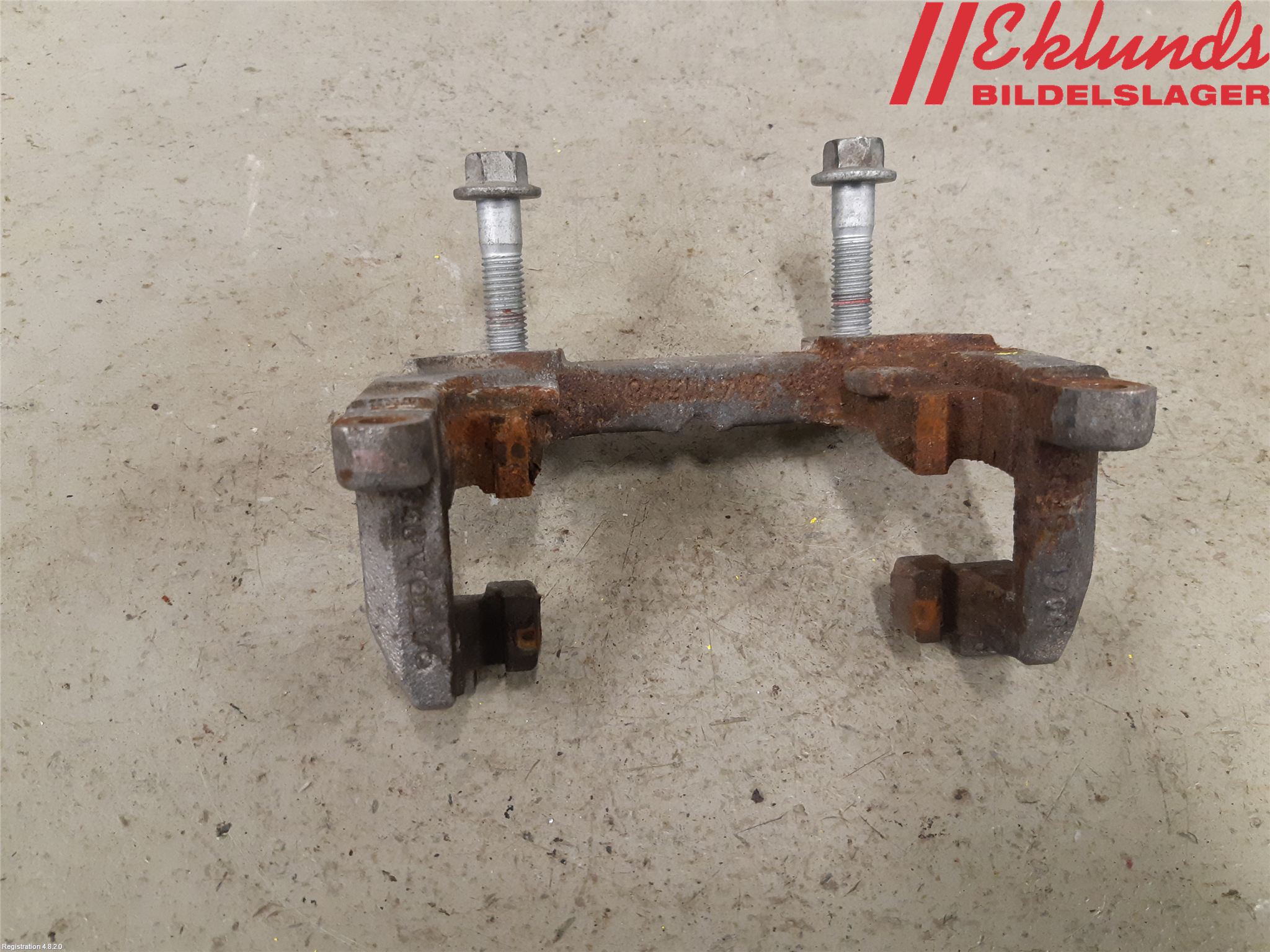 Volvo XC90/RECHARGE 16- Bromsokshållare