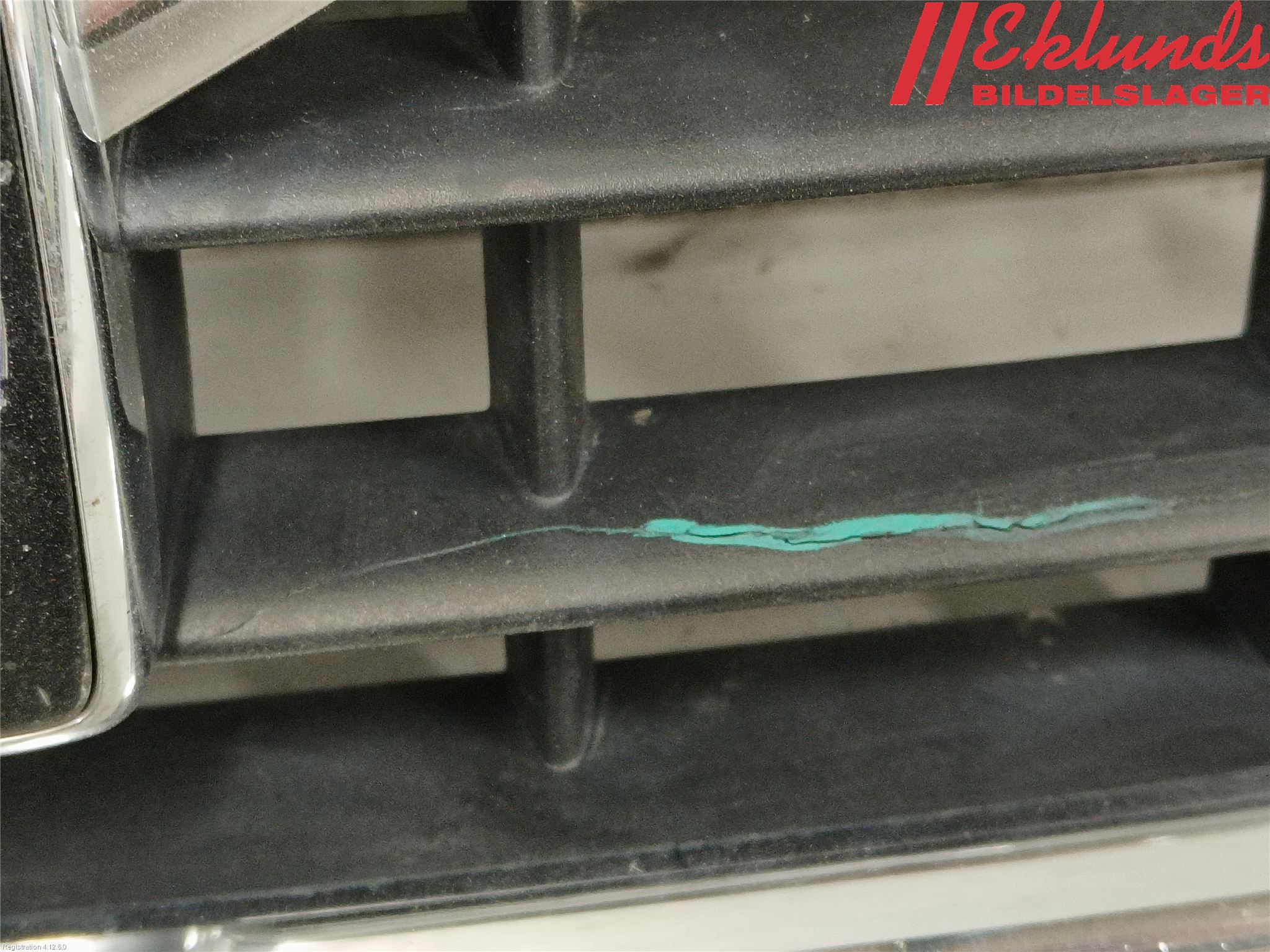 Volvo S60 05-10 Grill Komp