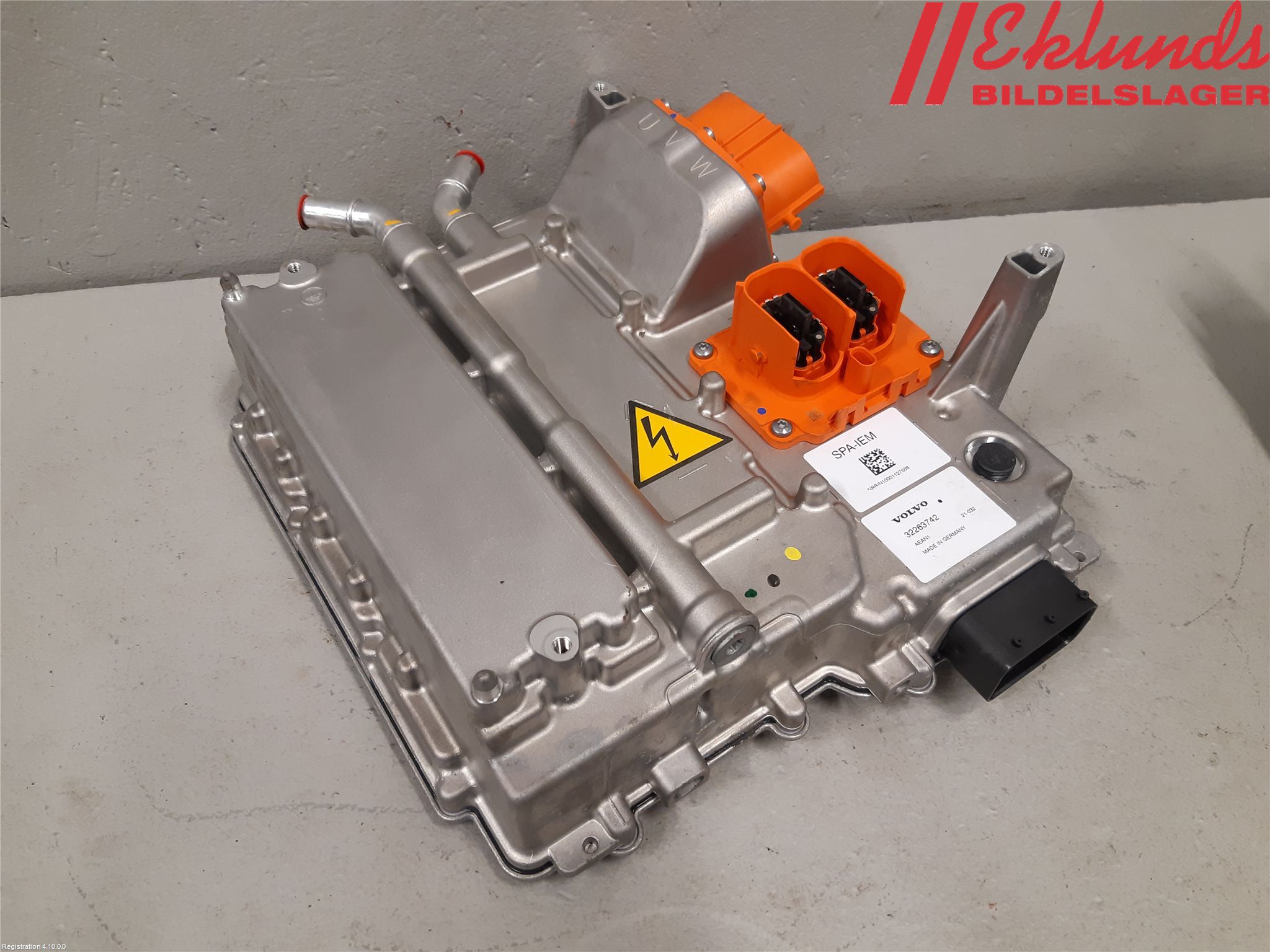 Volvo XC60 18- Inverter Hybrid