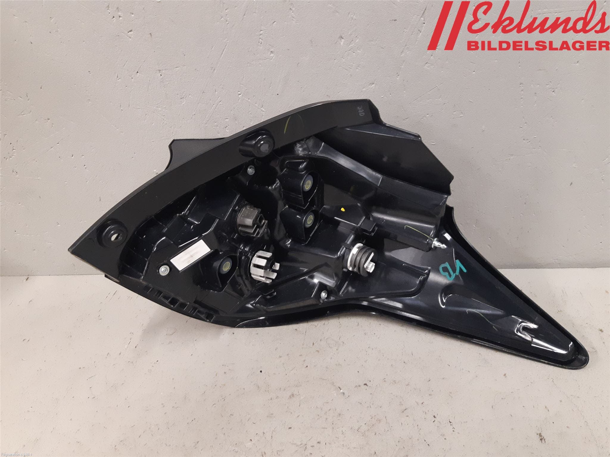 Toyota YARIS XP21 20- Bakljus Vänster