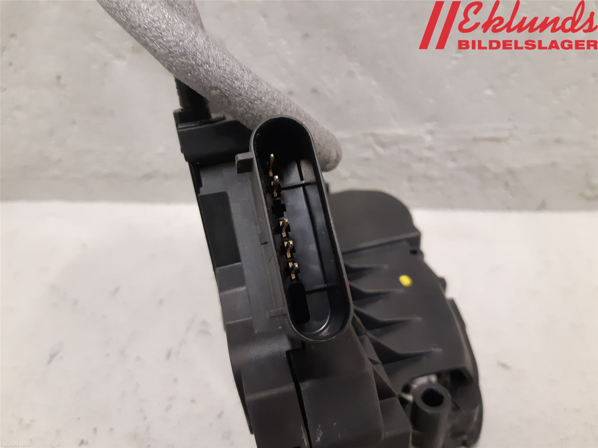 Ford FOCUS 11-14 Låskista-Dörrlås