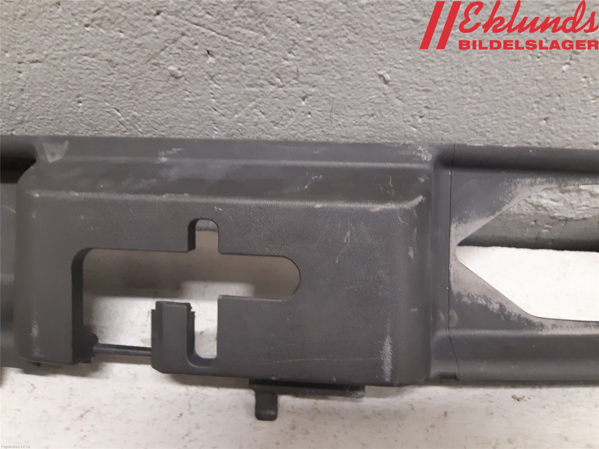 Volvo V50 08-12 Täckplast Front