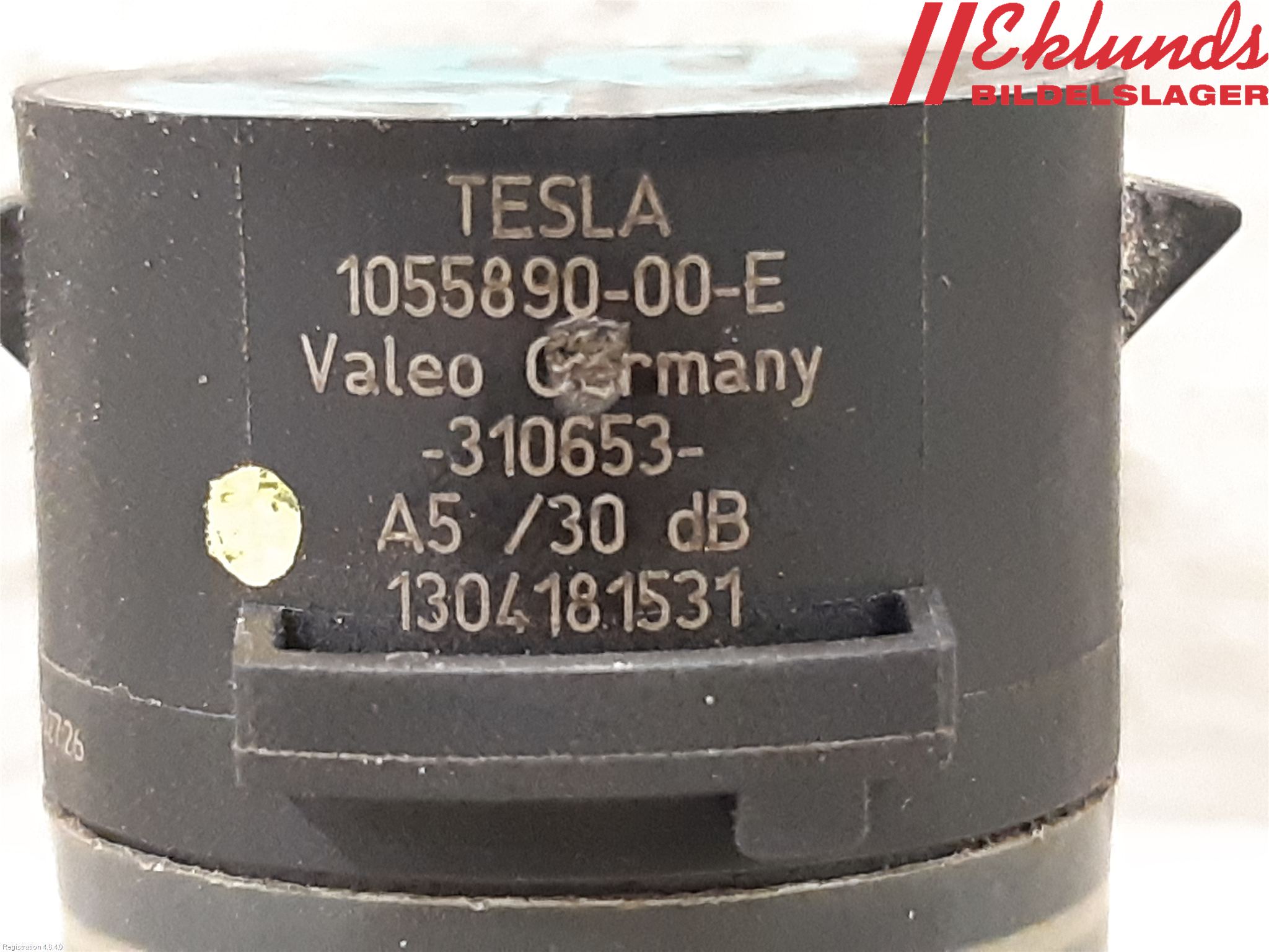 Tesla MODEL X 16- Parkeringshjälp Backsensor