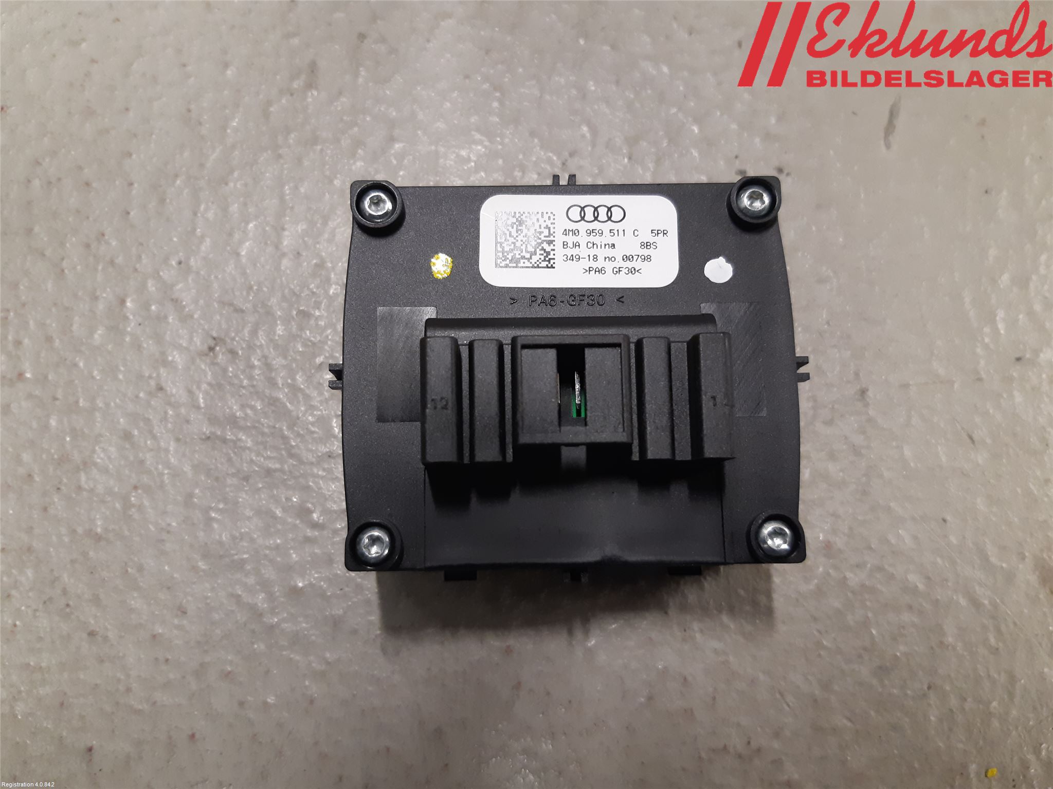 Audi Q7/SQ7 Strömställare Dragkrok