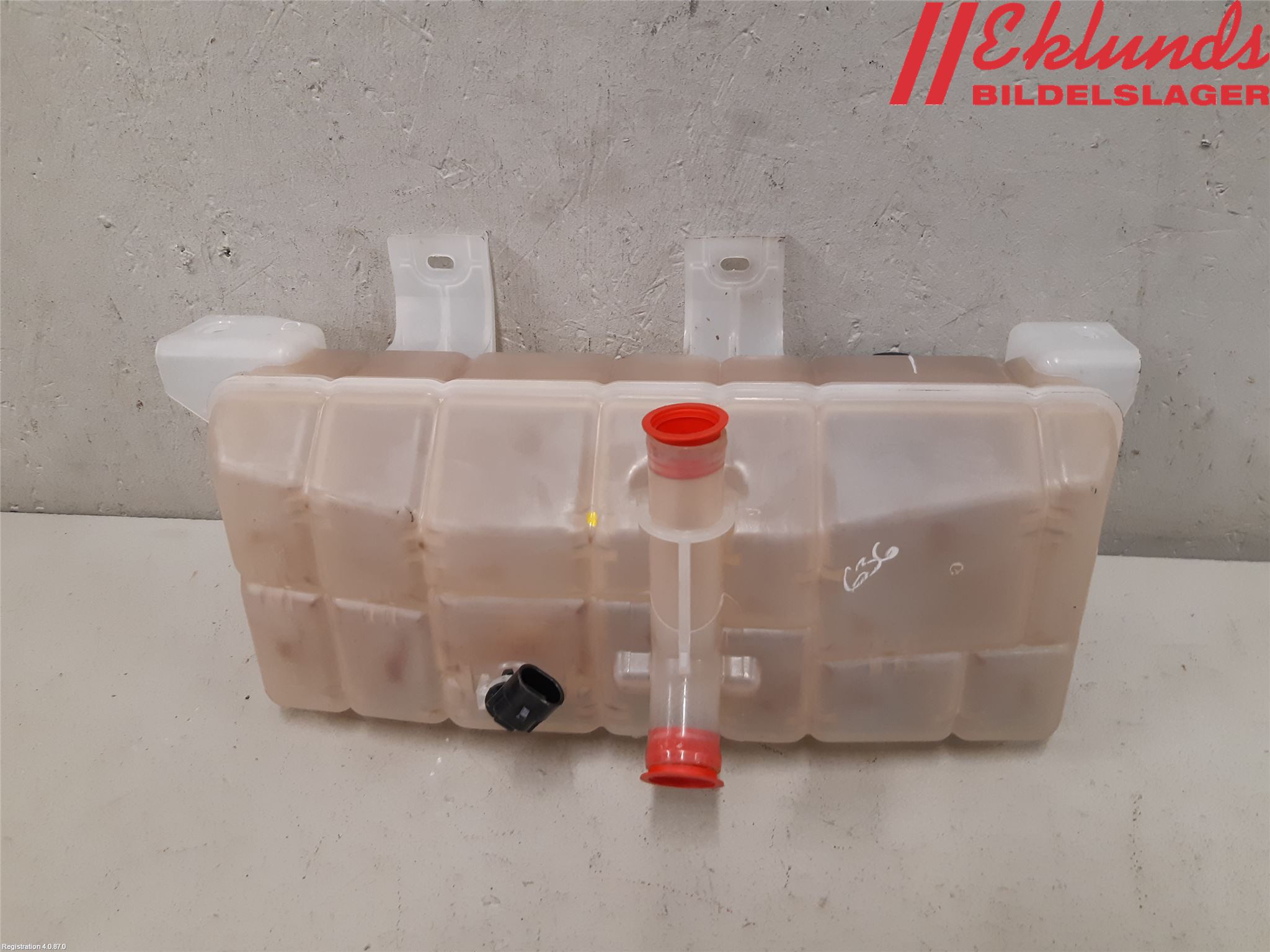 Tesla MODEL S 13- Expansionstank