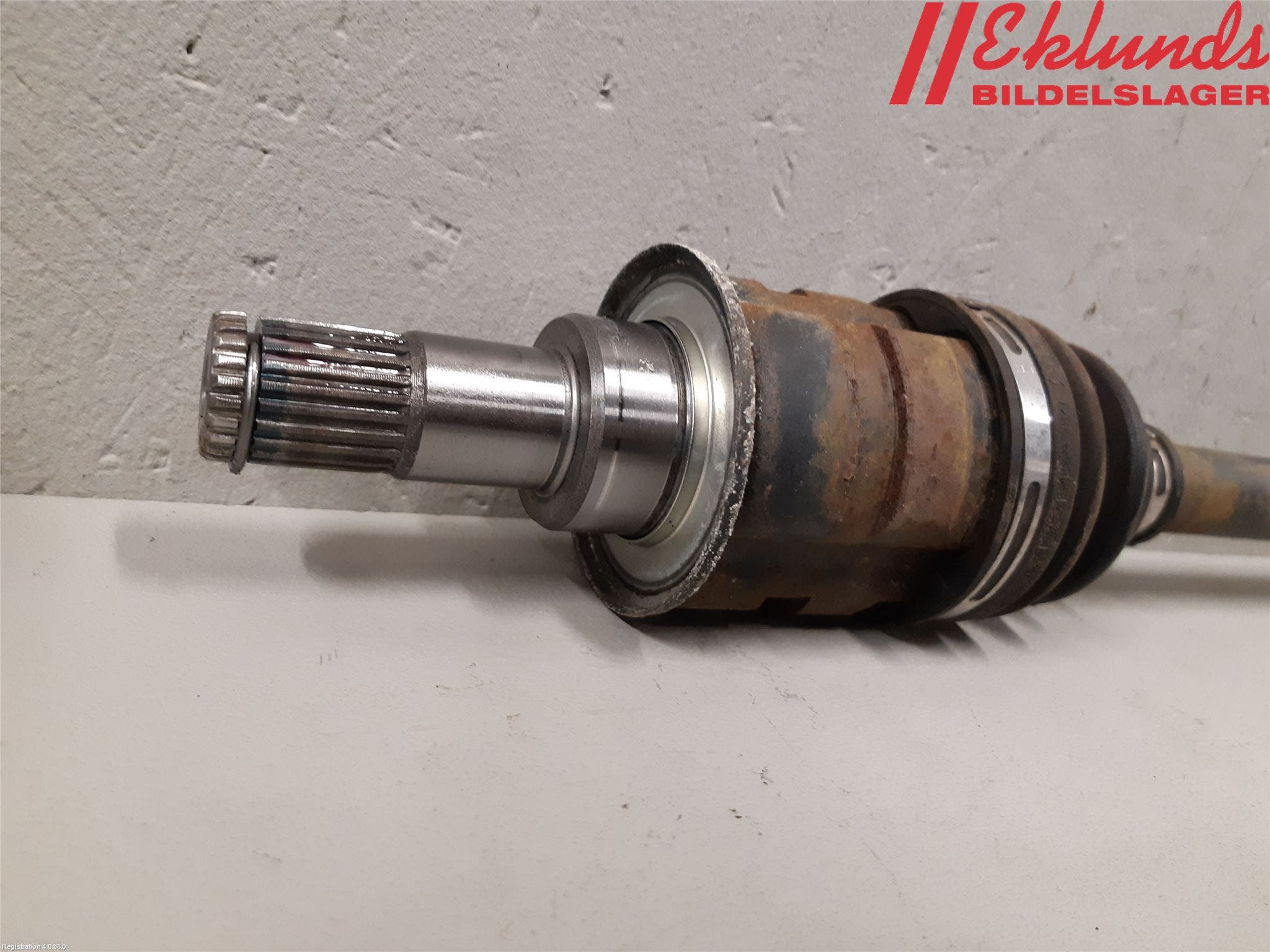 Toyota RAV4 19- Drivaxel Bak Höger