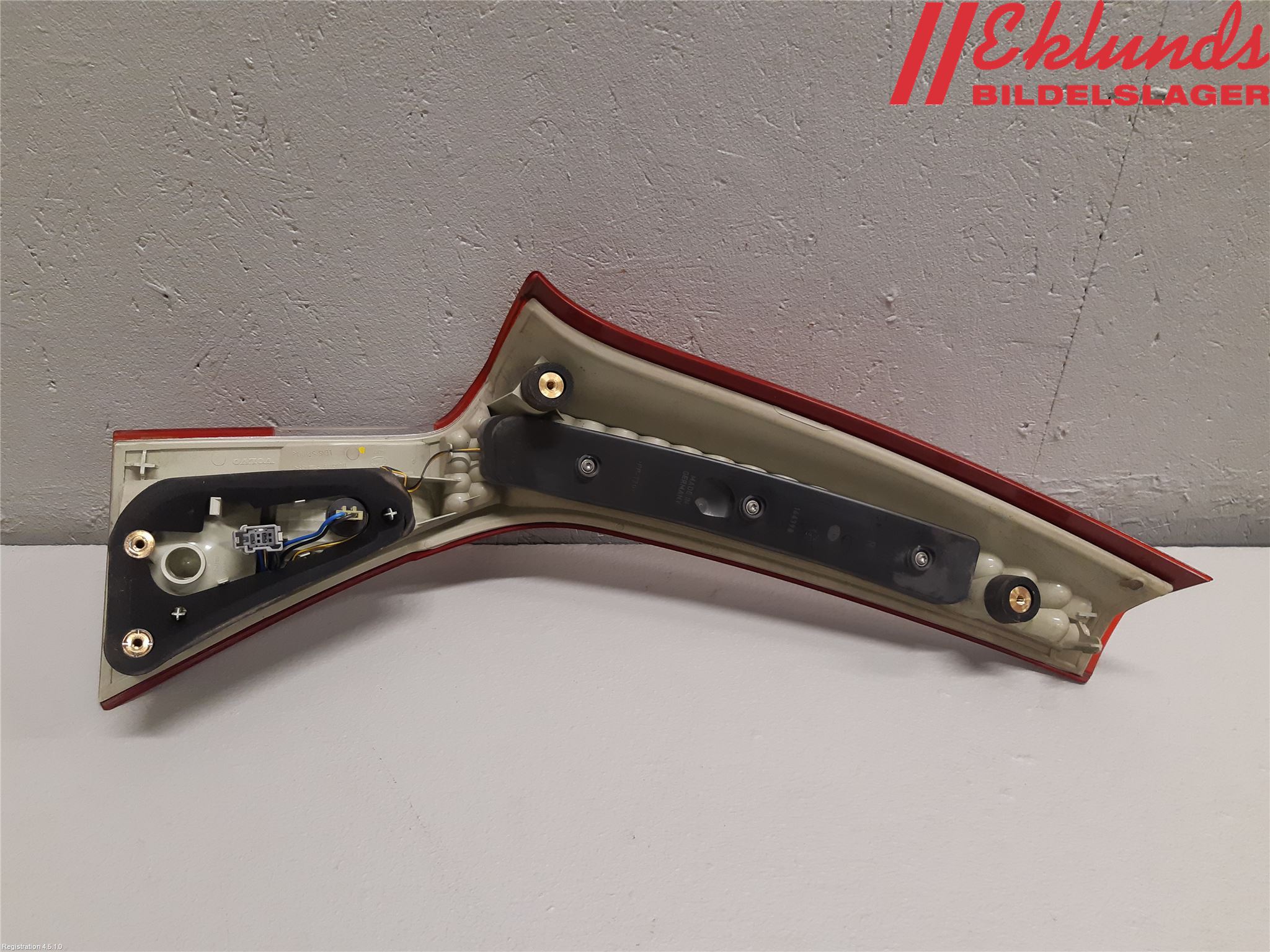 Volvo V70 08-13 Bakljus Lucka Hö