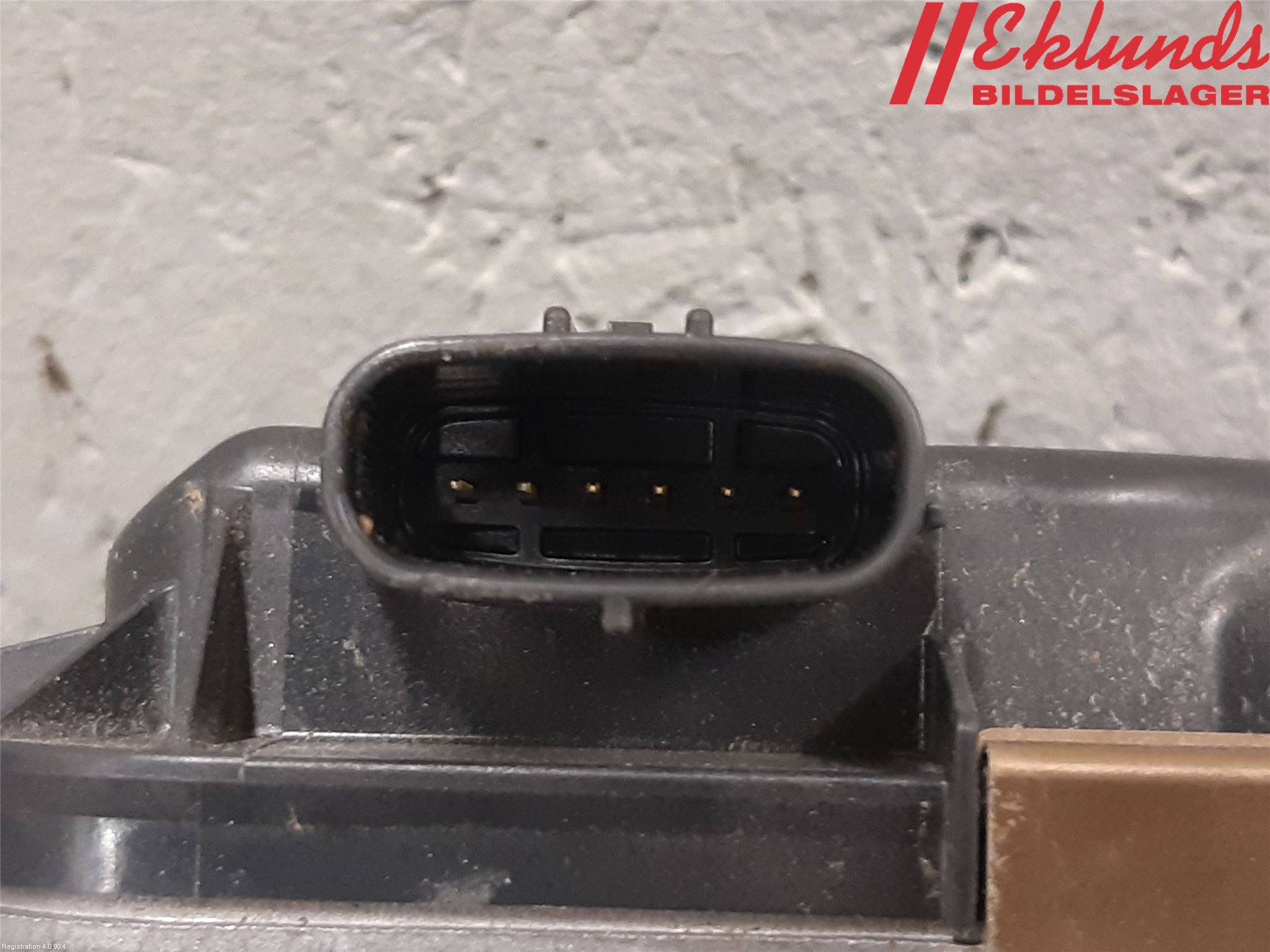 Toyota RAV4 19- Injspjällhus