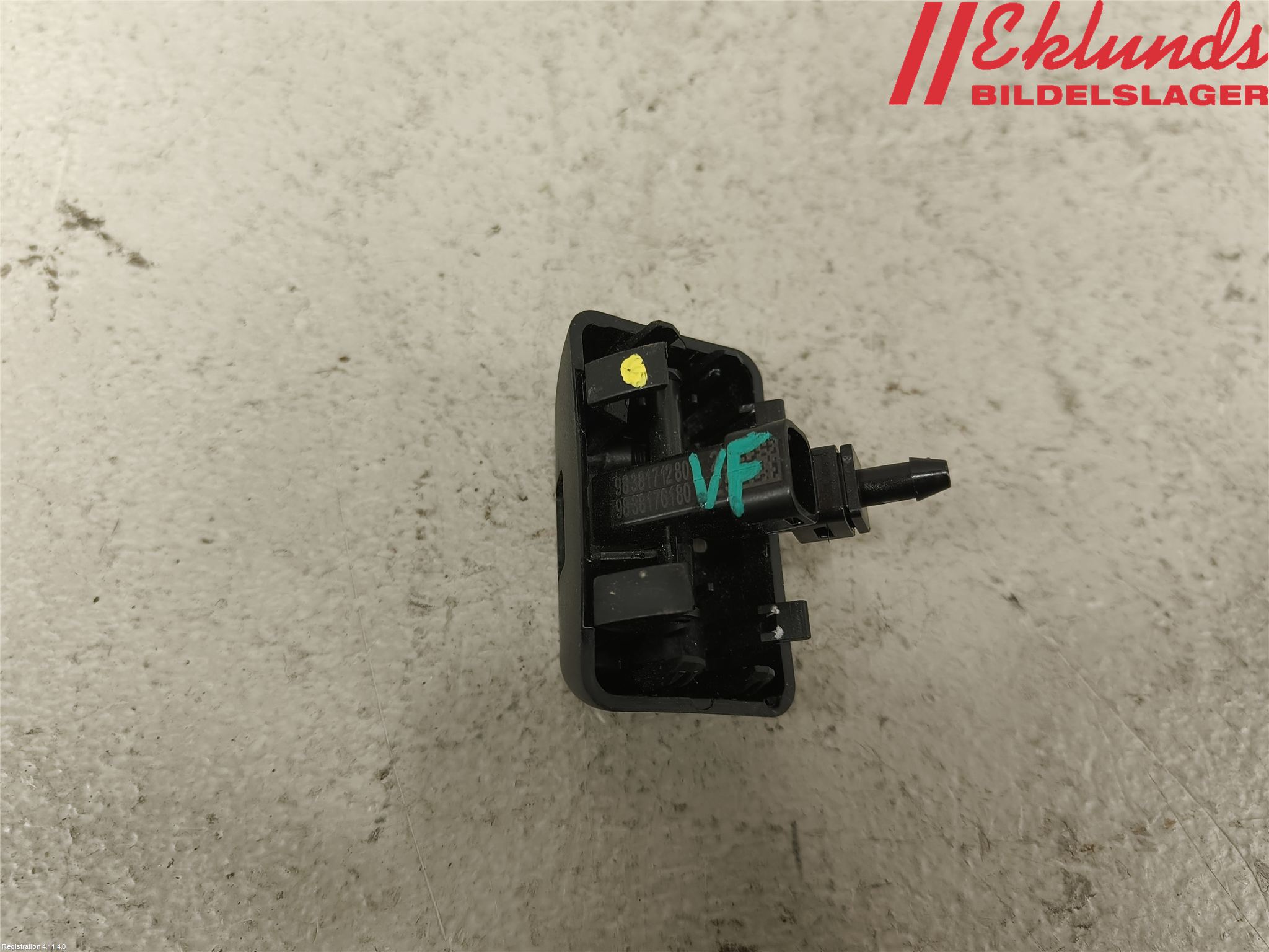 Peugeot 2008/E-2008 20- Spolarmunstycke Rutor