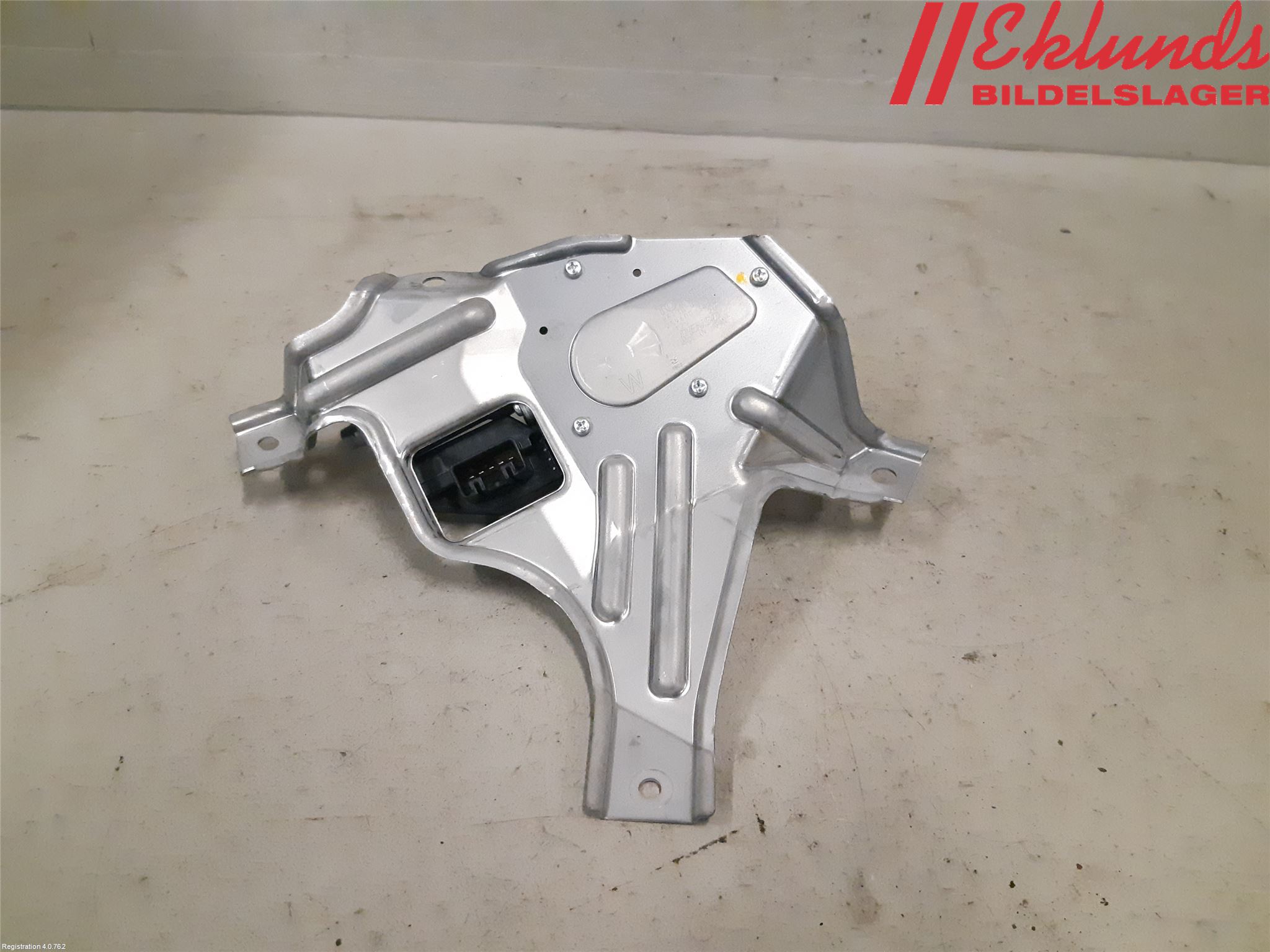Toyota YARIS XP130 15-20 Torkarmotor Baklucka