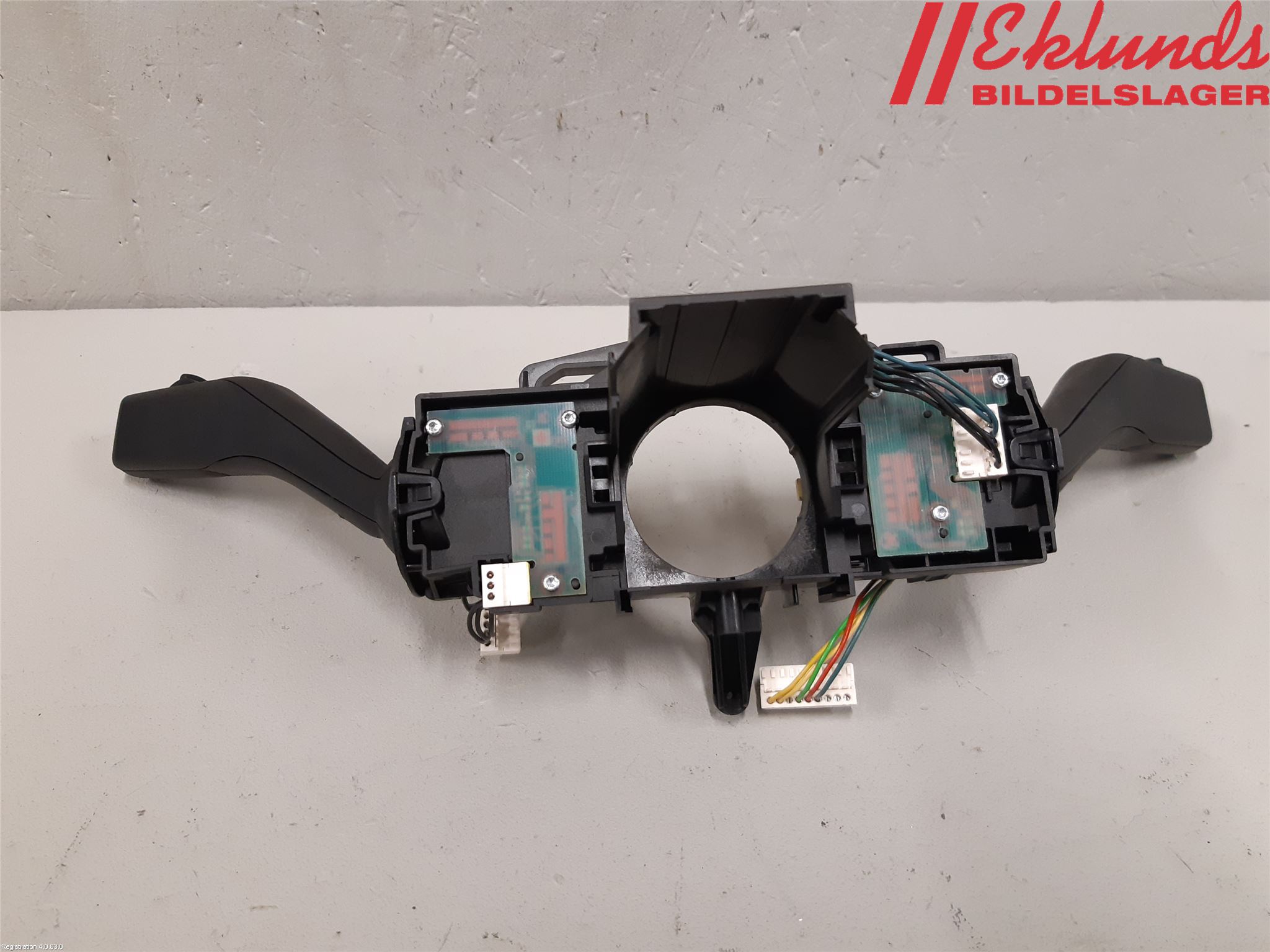 Volkswagen VW GOLF VI 09-13 Spakcentral