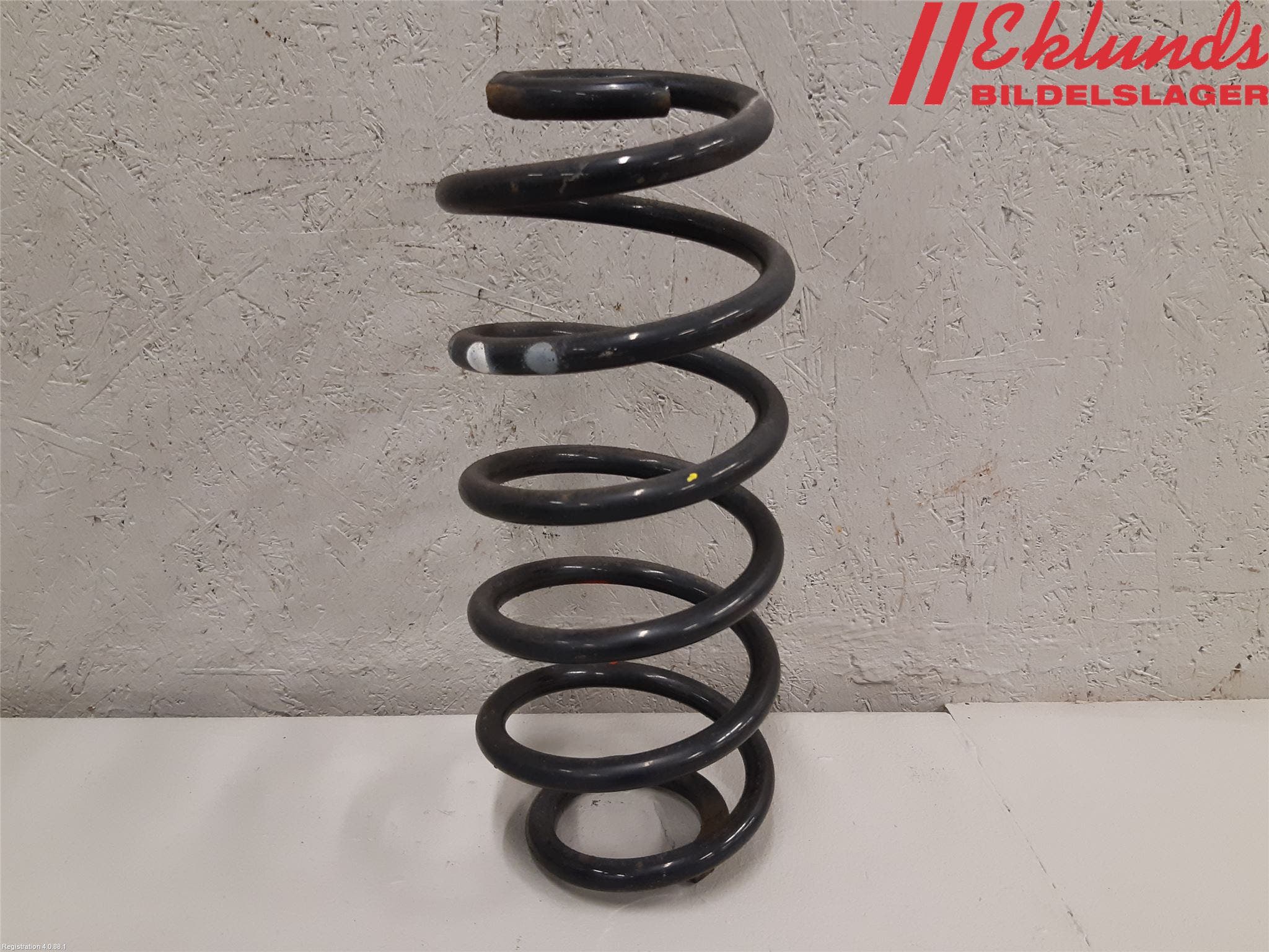 Toyota AURIS 10-12 Fjäder Bak