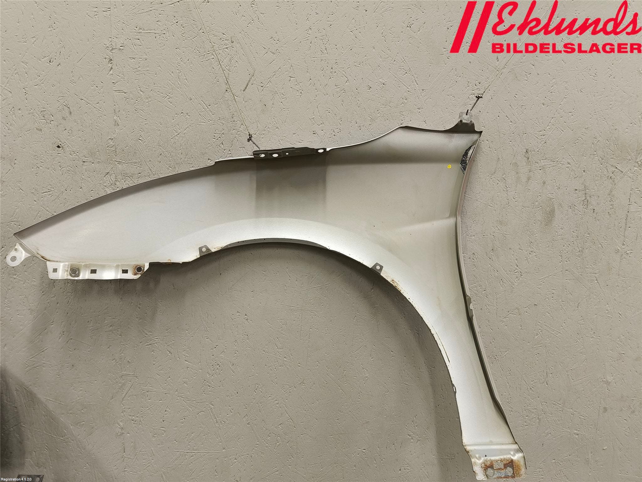 Hyundai i40 08-15 Skärm Fram Höger