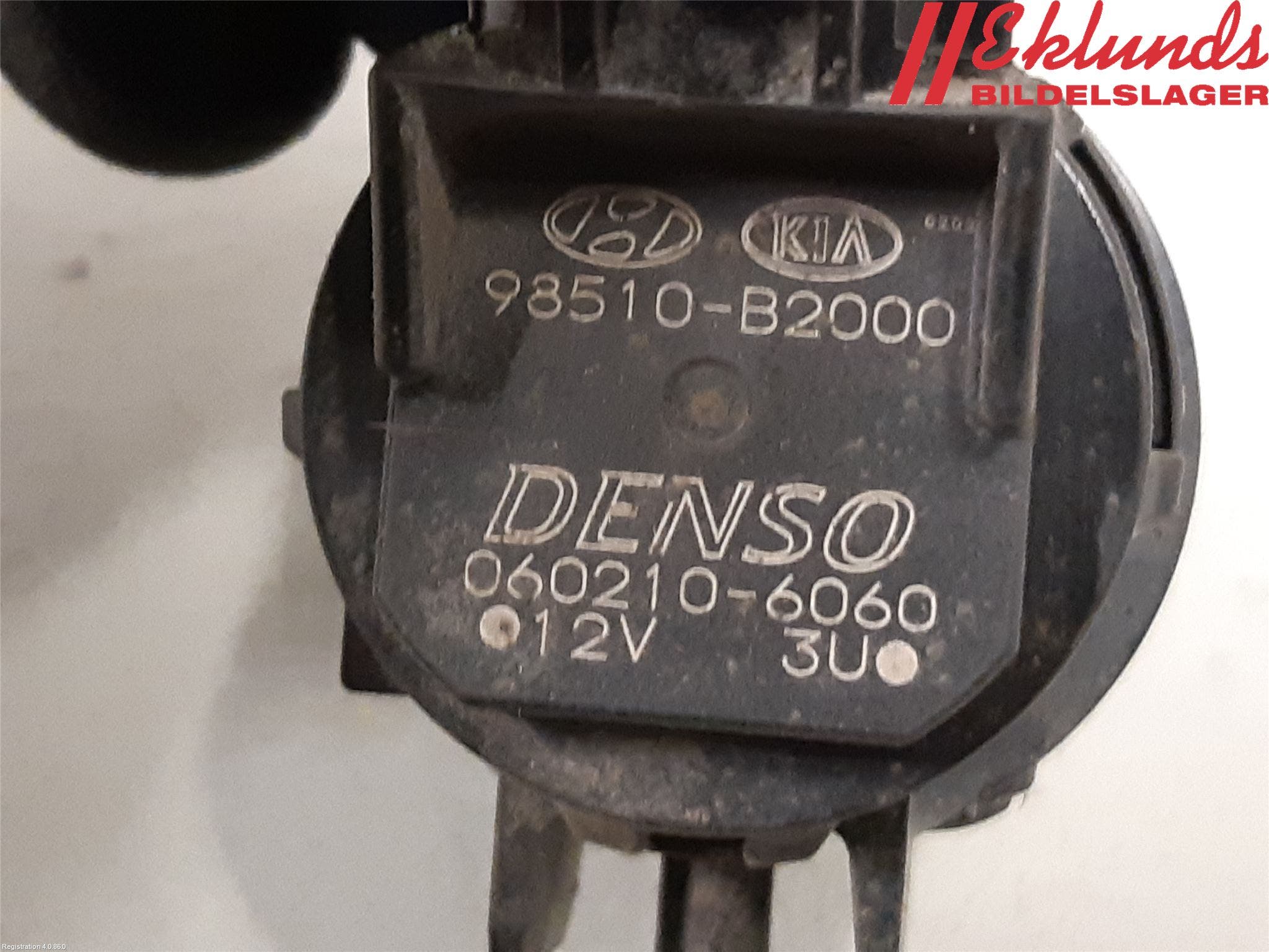 Kia SOUL 09- Spolarpump Vindruta