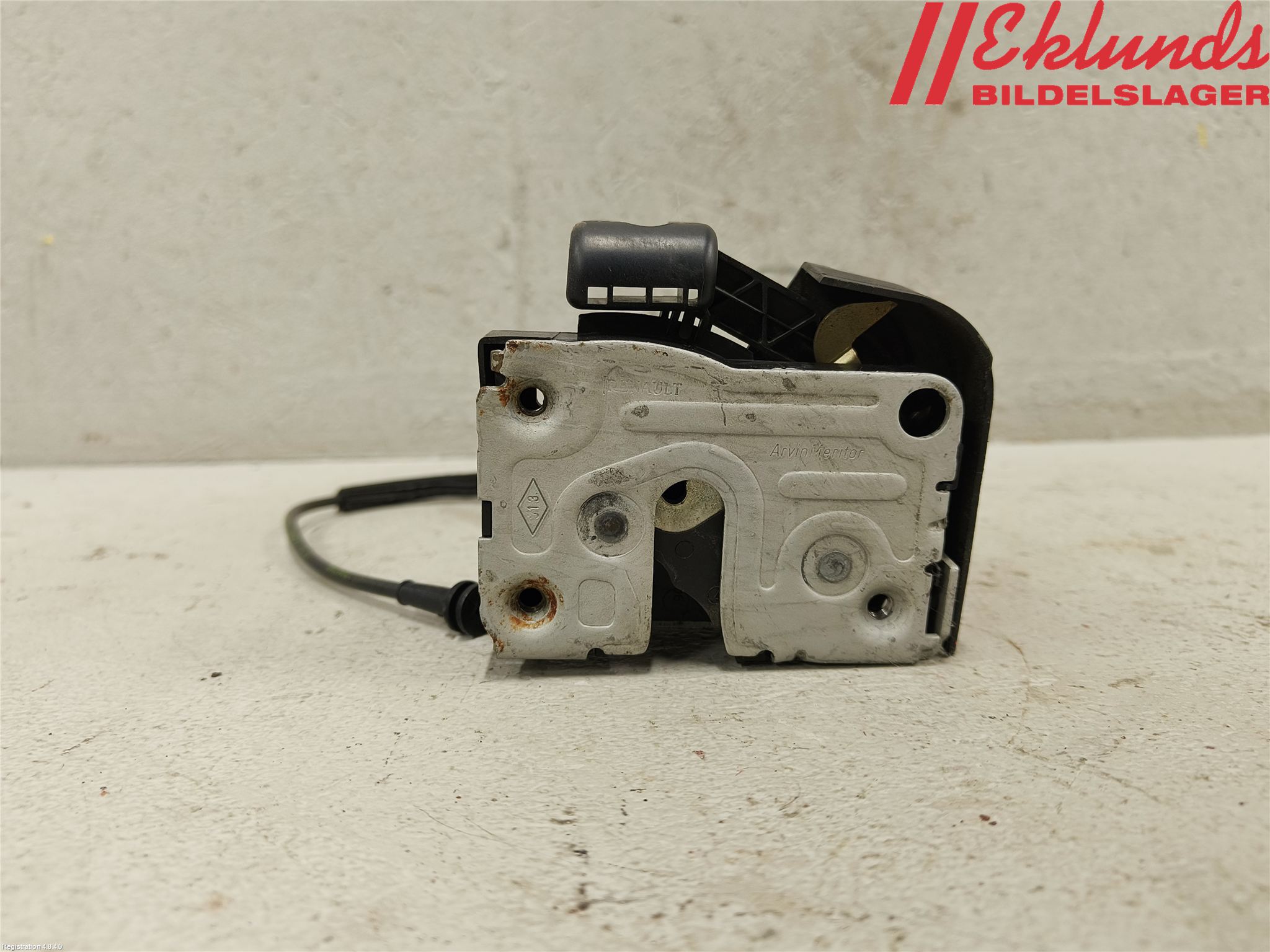 Renault CLIO II 01-08 Låskista-Dörrlås