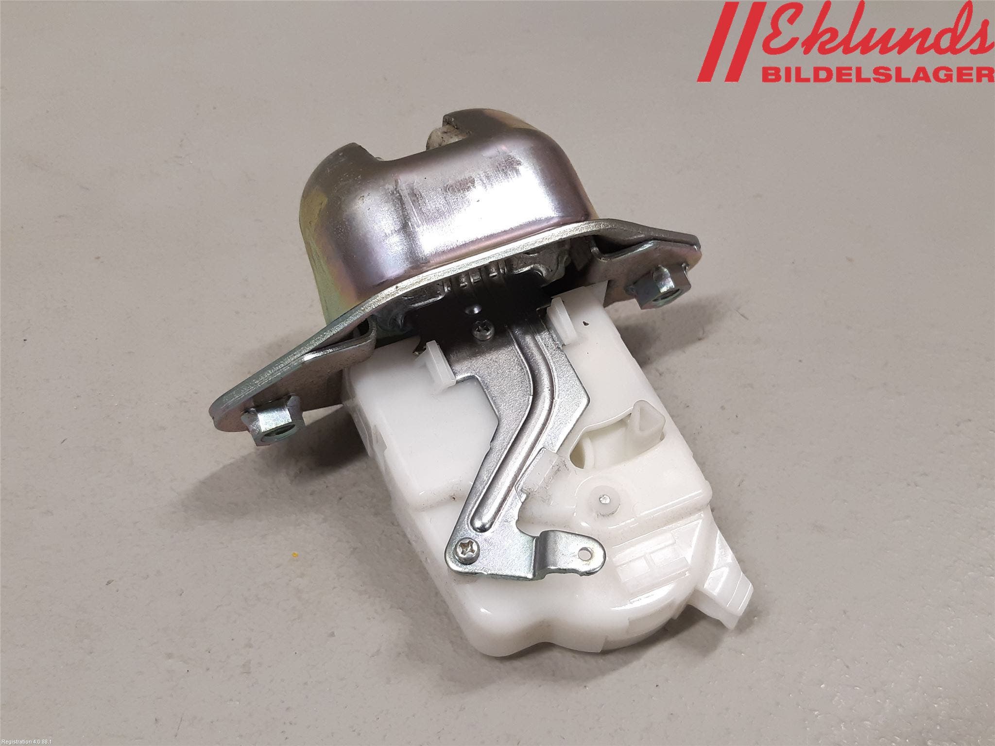 Subaru OUTBACK 10-15 Låskista Baklucka