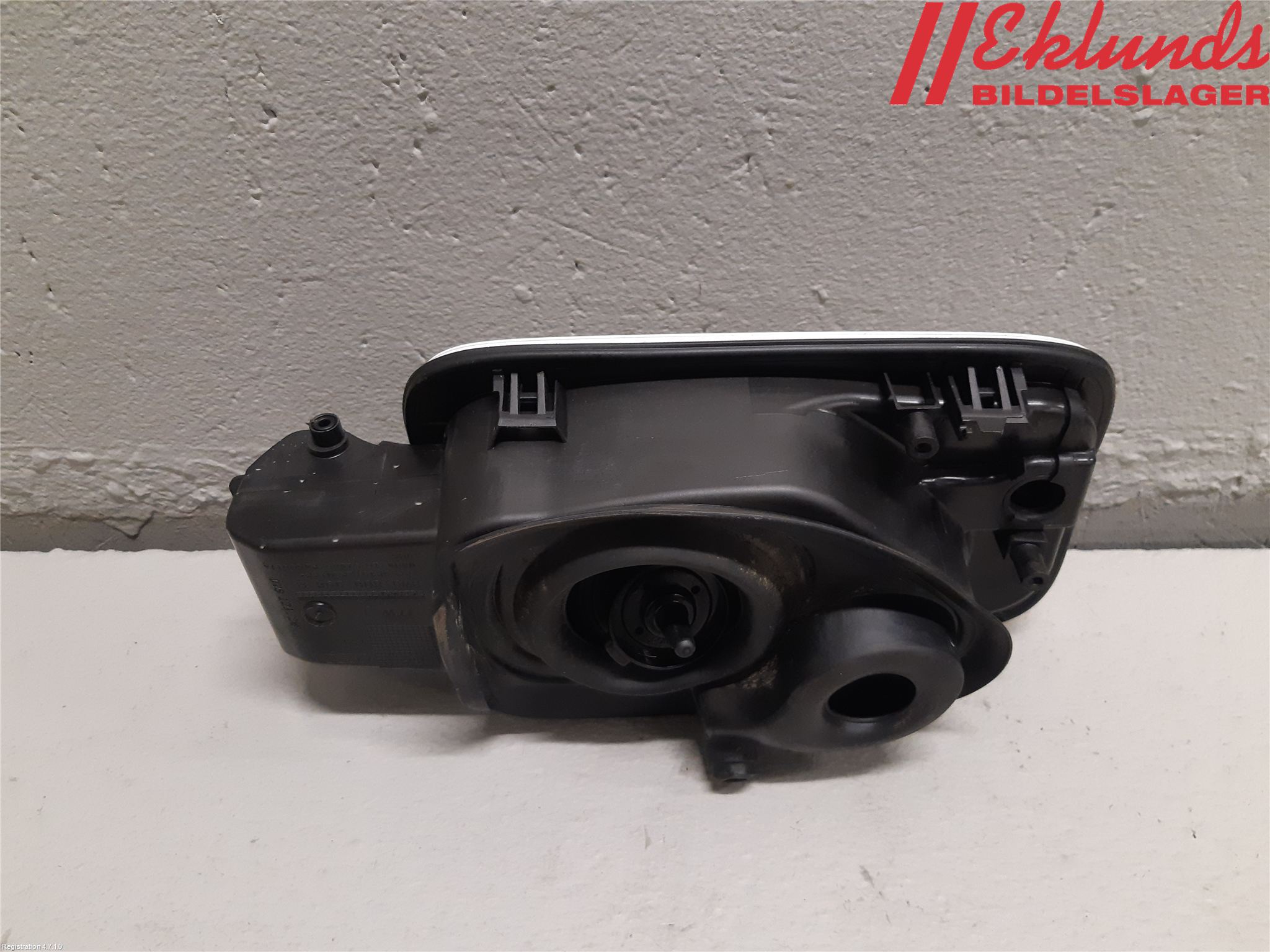 Audi A4/S4 B9 16-19 Tanklucka