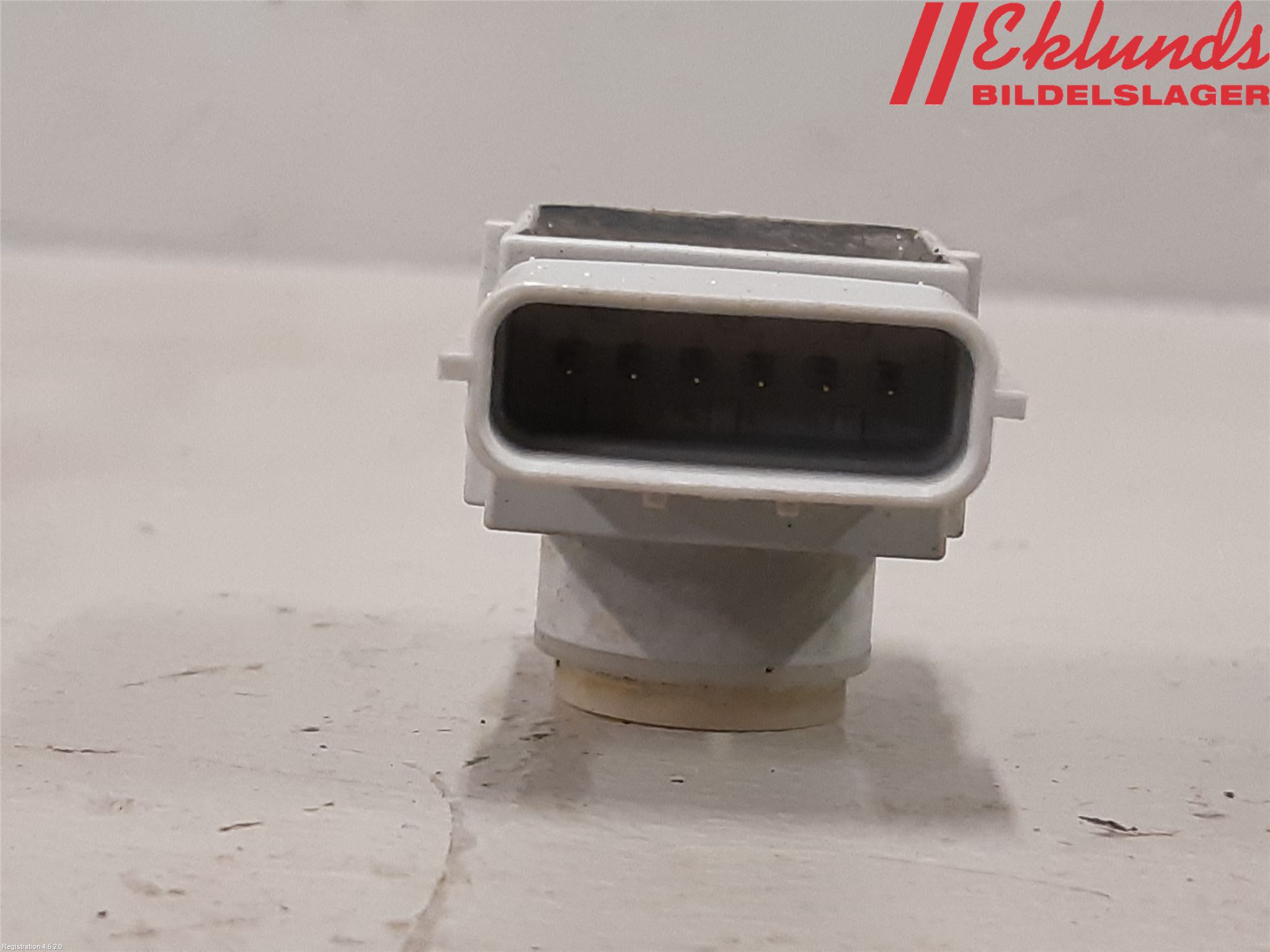 Kia CARENS III 13-19 Parkeringshjälp Frontsensor