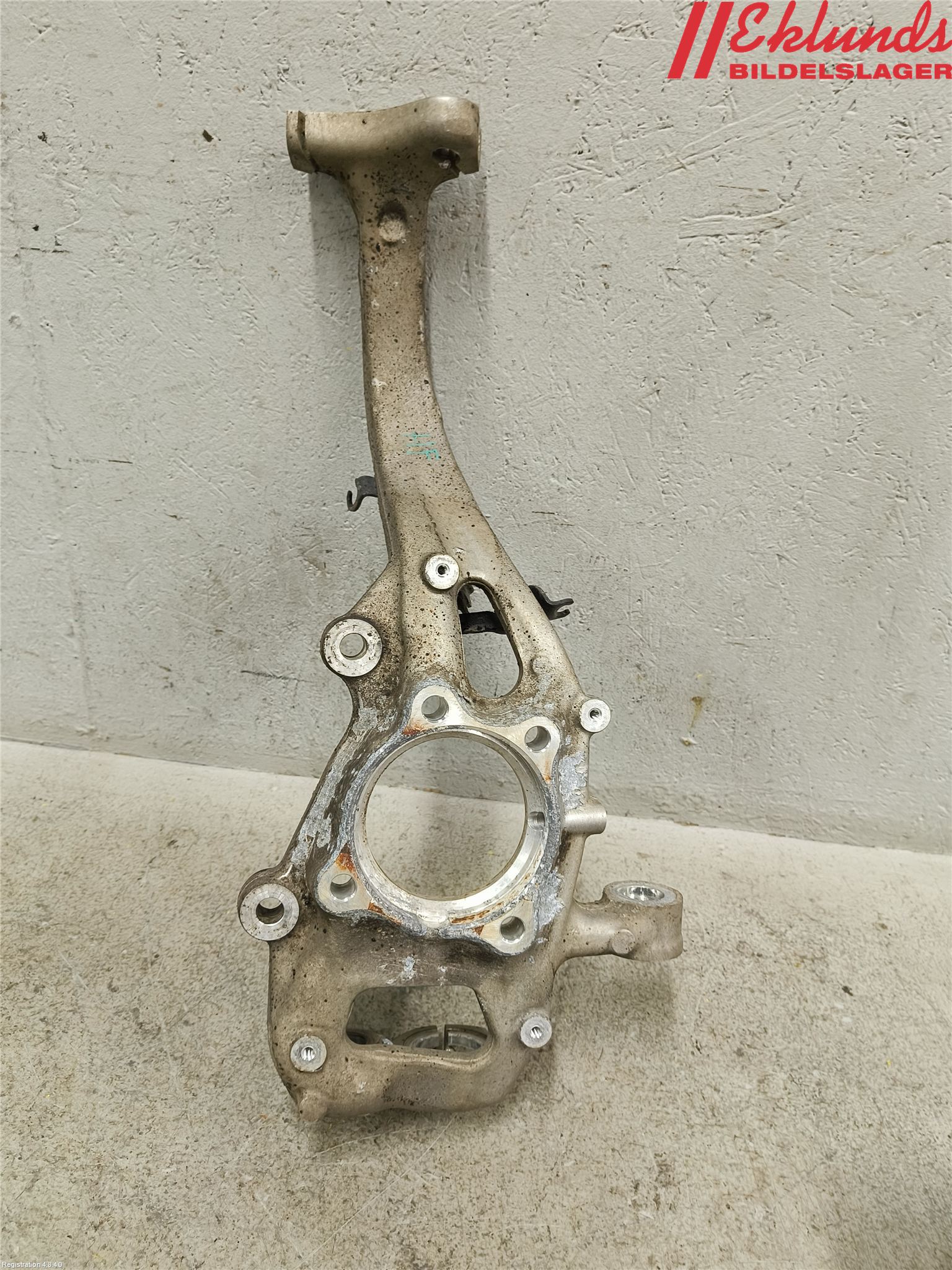 Audi A4/S4 B9 16-19 Styrspindel Lagerhus Hö