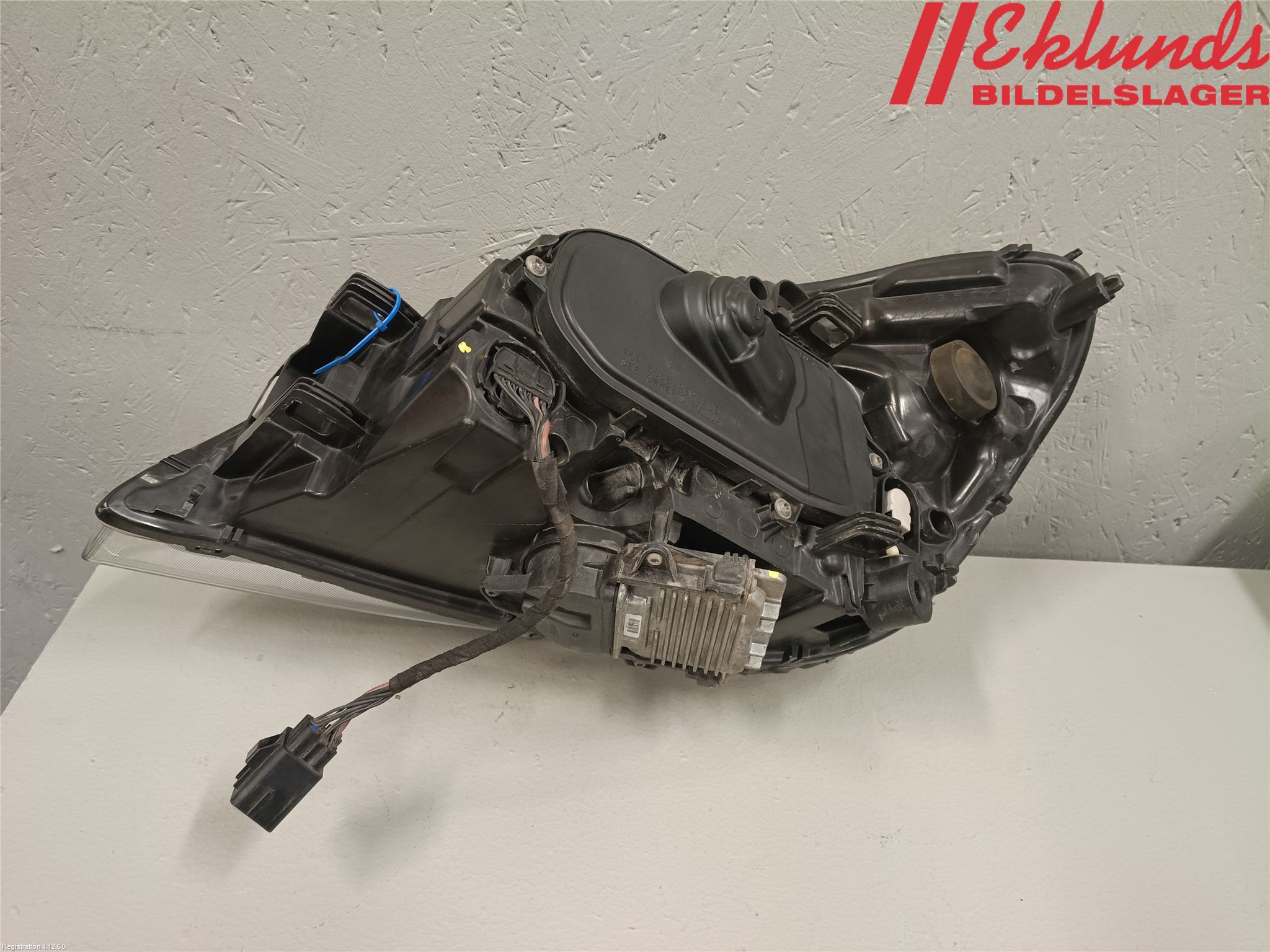 Volvo V60 11-13 Strålkastare Höger