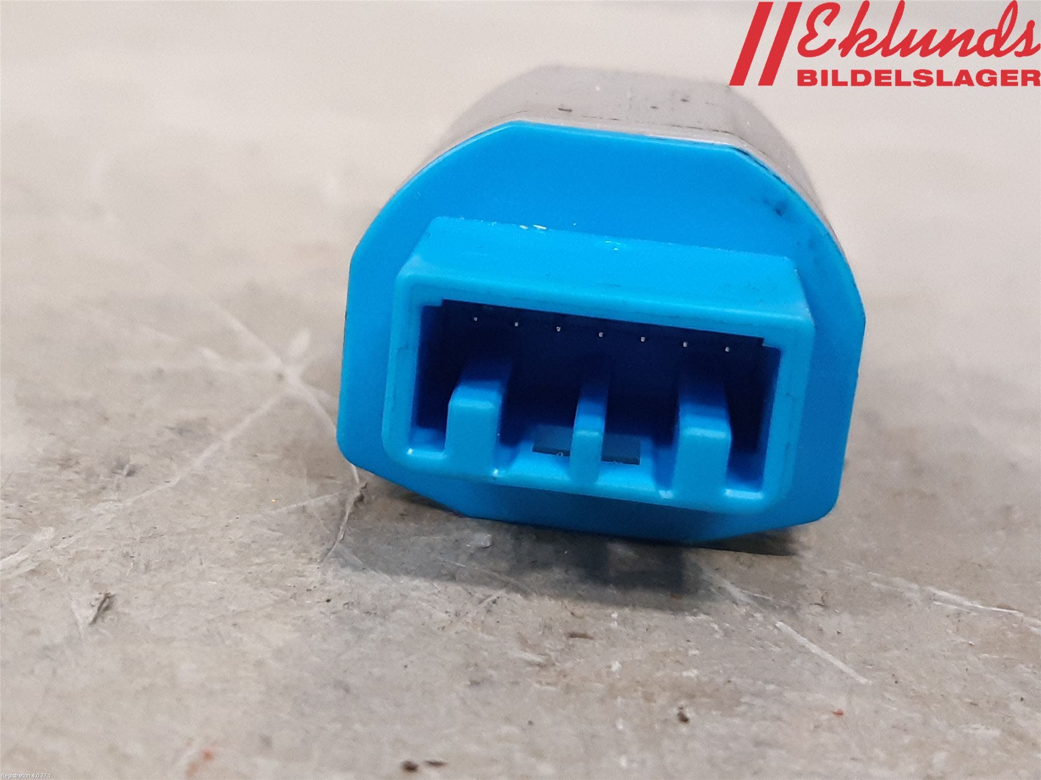 Toyota COROLLA 19- Bromsljuskontakt