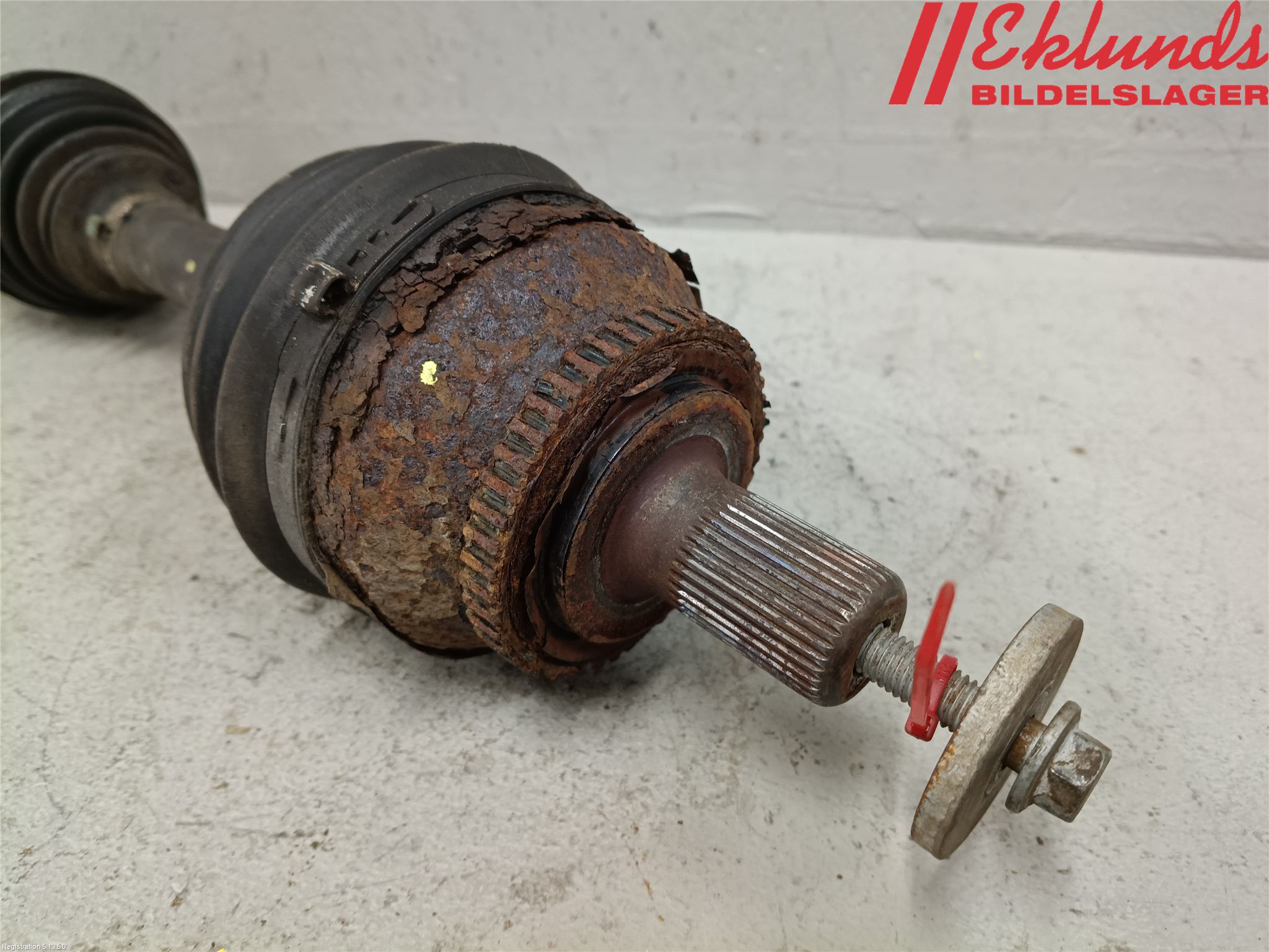 Volvo S60 05-10 Drivaxel Fram Vänster