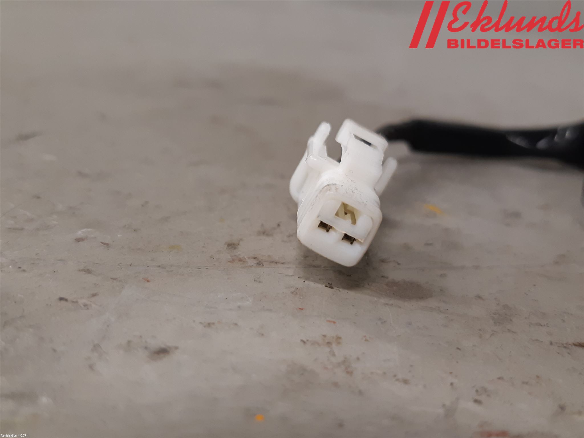 Toyota RAV4 19- Spolarmunstycke Rutor