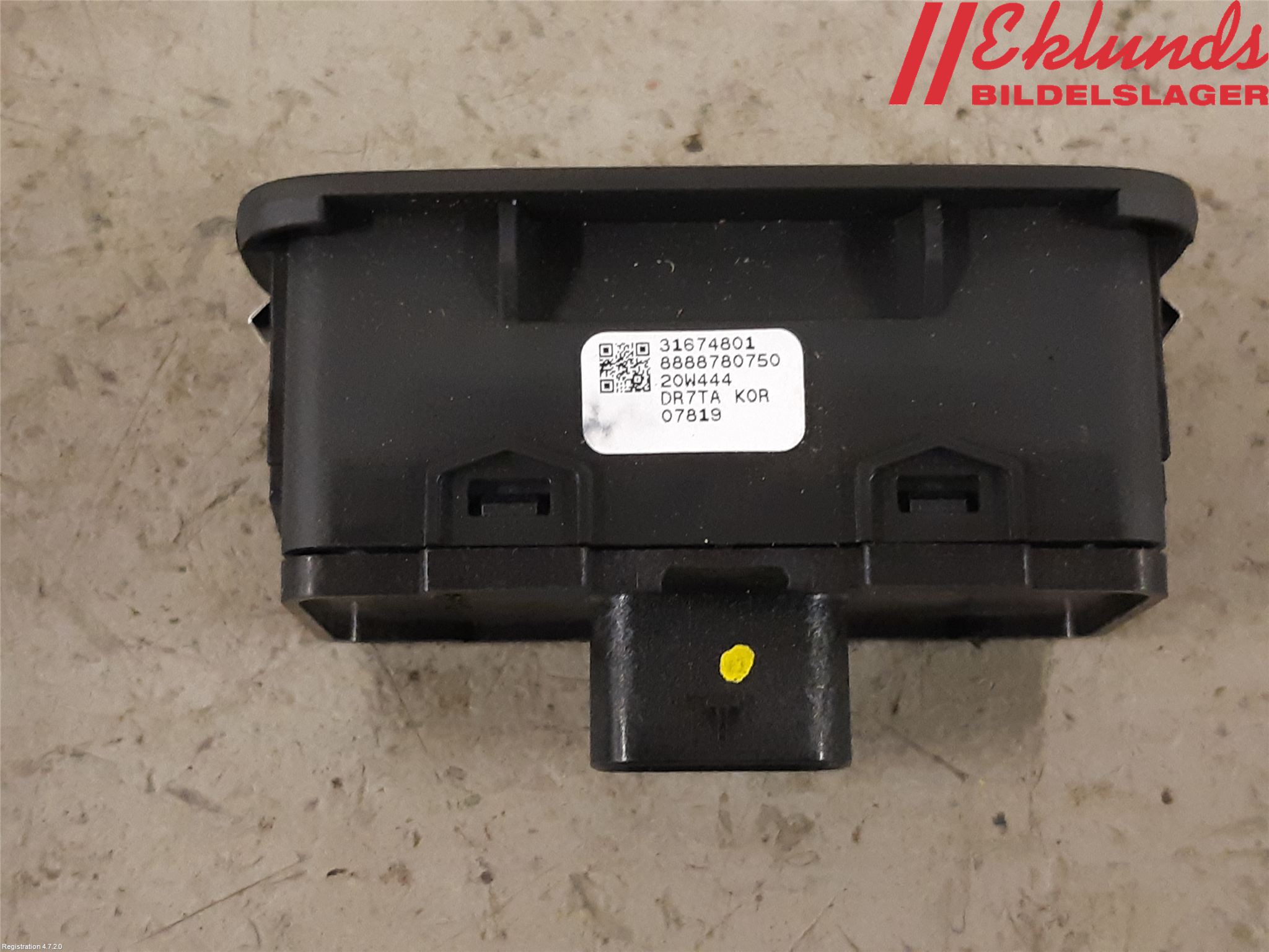 Volvo XC40/RECHARGE 18- Strömställare Baklucka