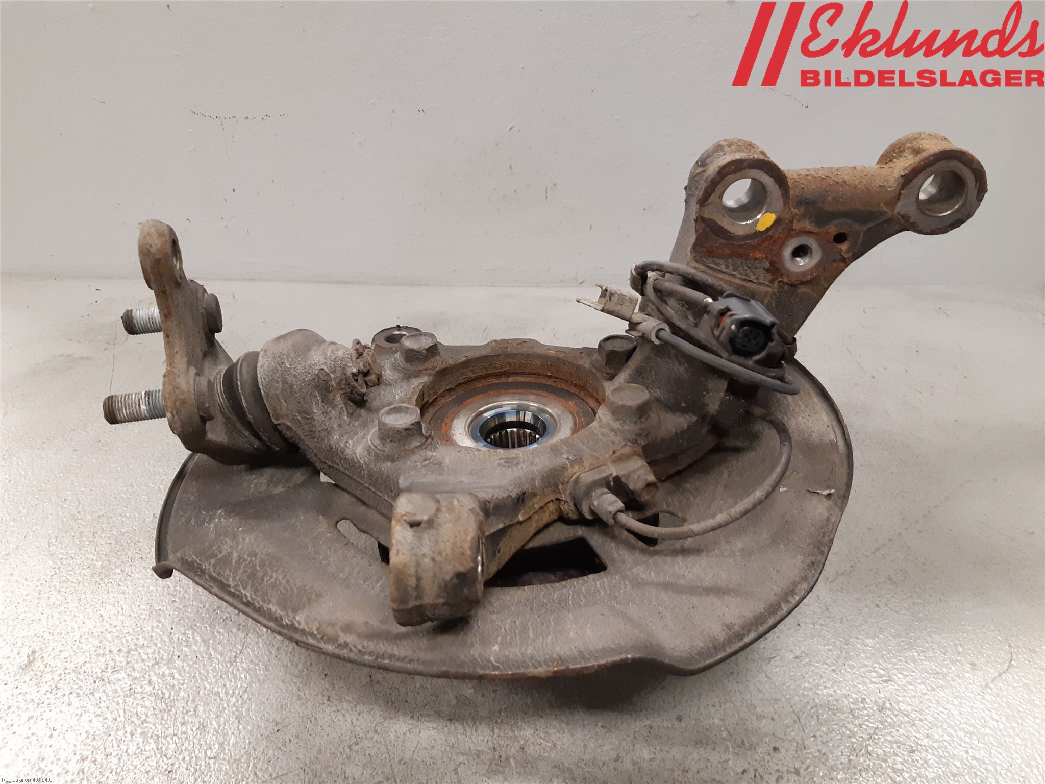 Toyota RAV4 13-18 Styrspindel Lagerhus Hö