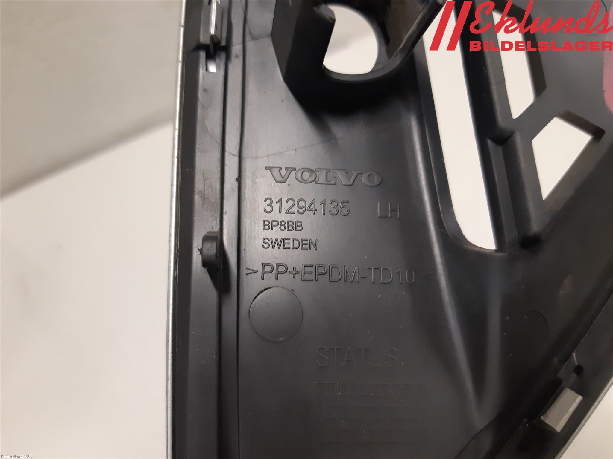 Volvo V60 11-13 Stötfångardel Fram Vä