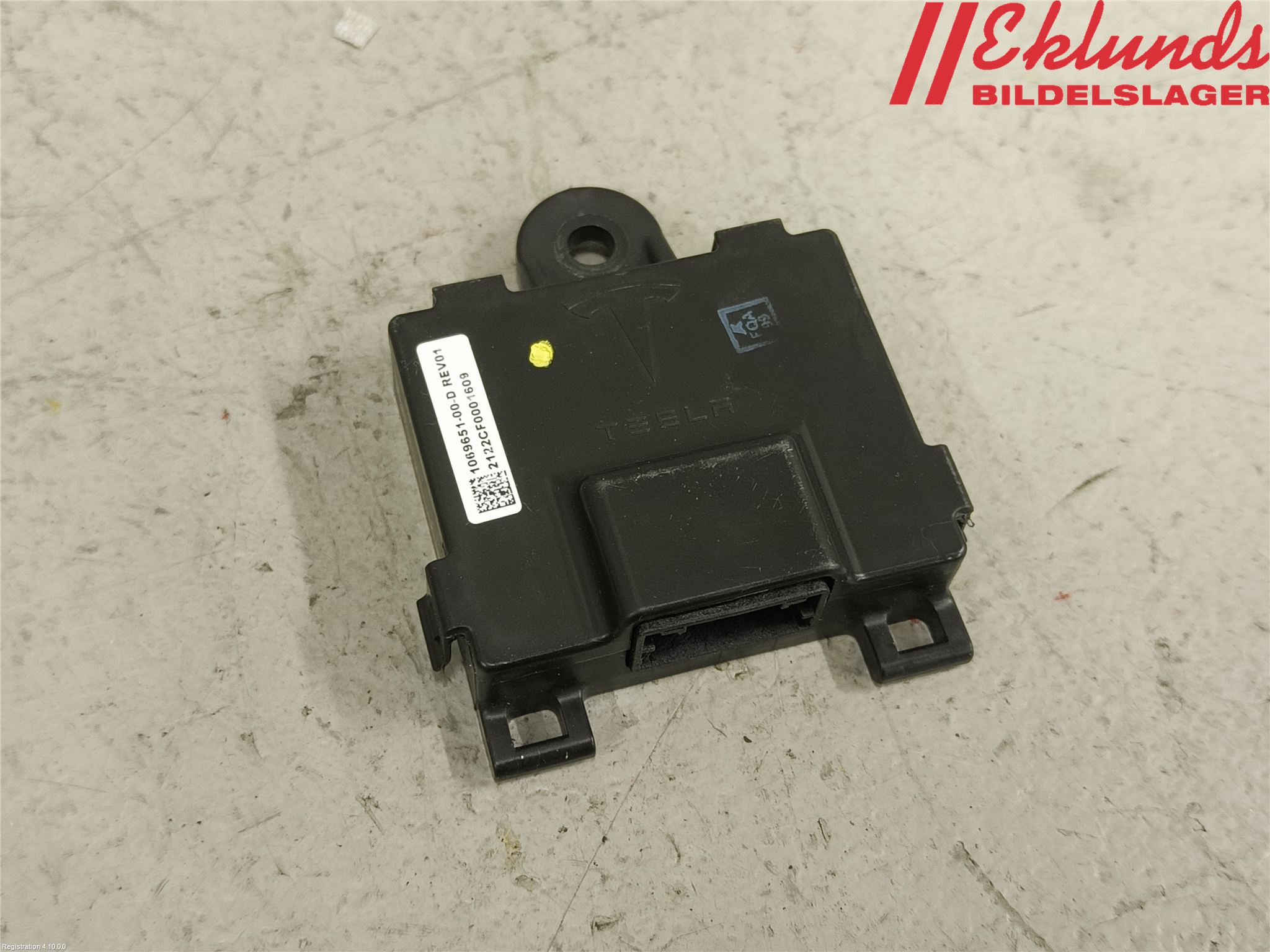 Tesla MODEL S 13- Styrenhet Dörr