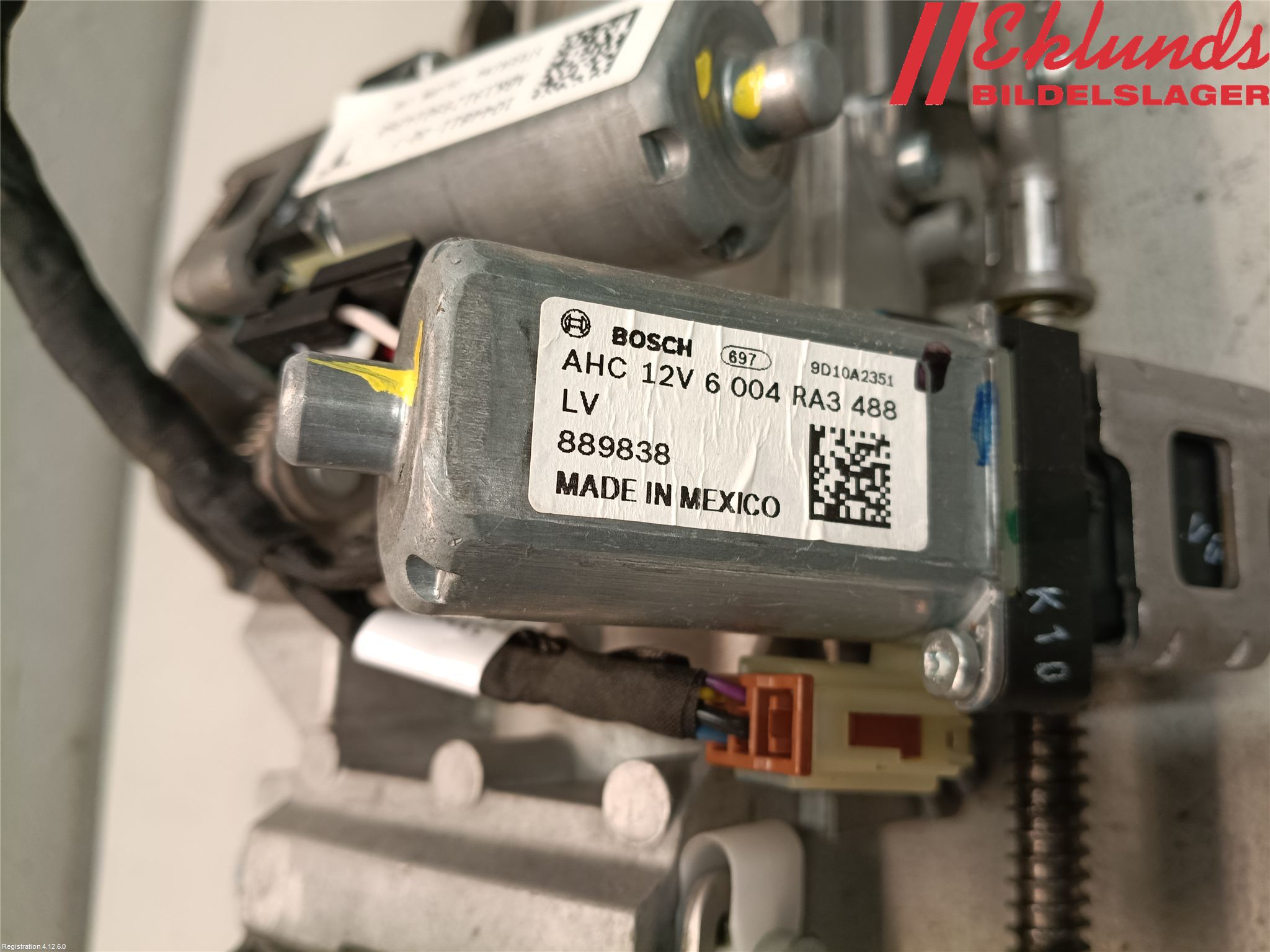 Tesla MODEL 3 17- Rattaxelagg Med Inb Servo