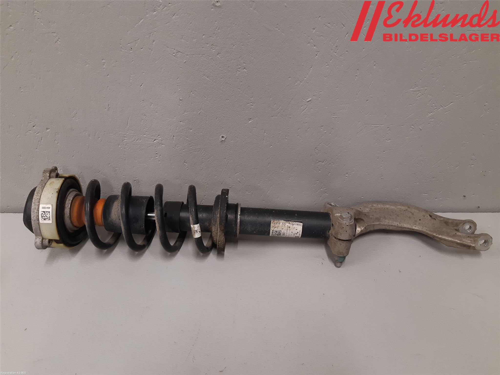 Audi A6 F2/C8 19- Fjäderben Fram Höger