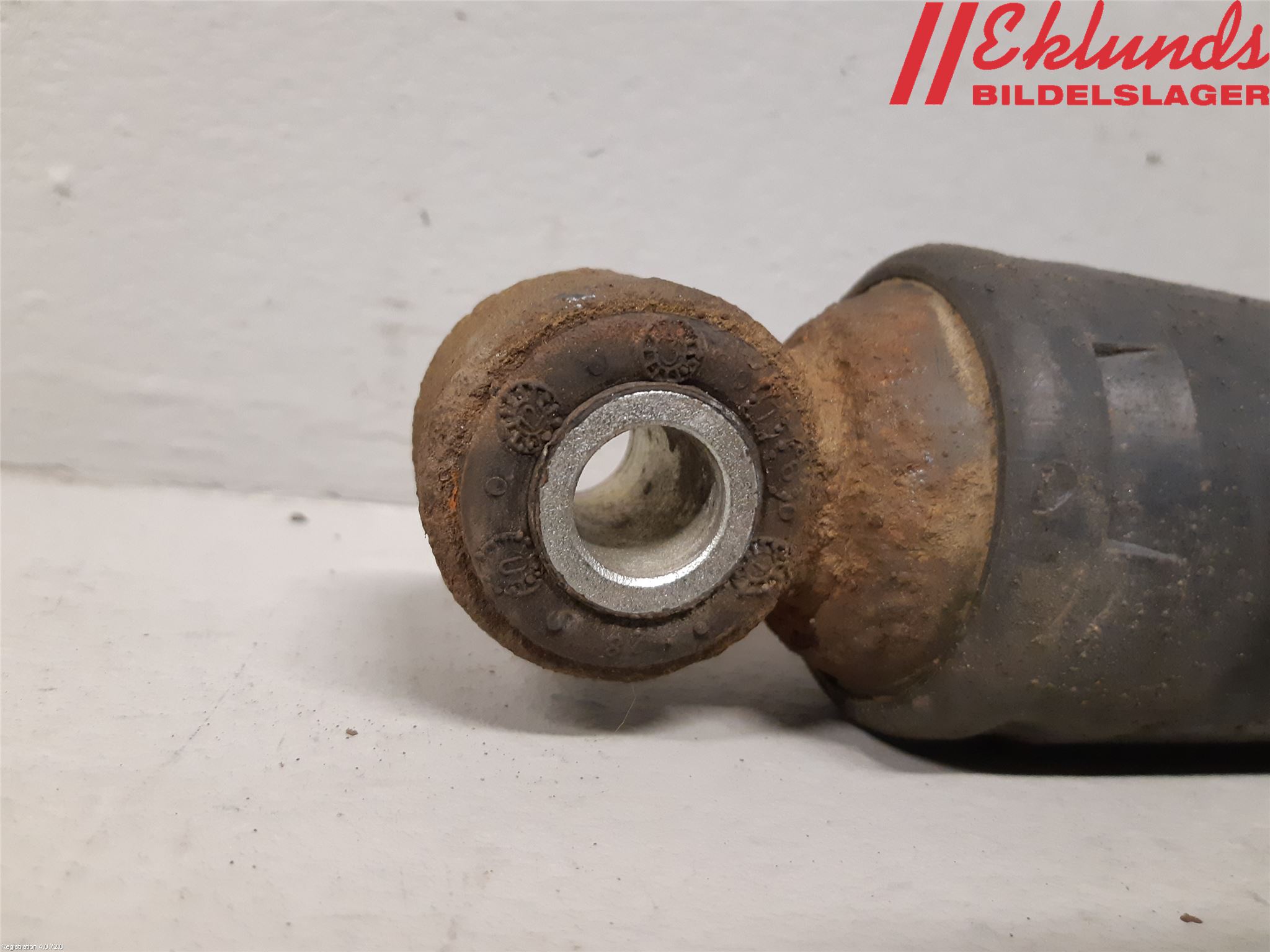 Iveco DAILY 14->> Stötdämpare Bak