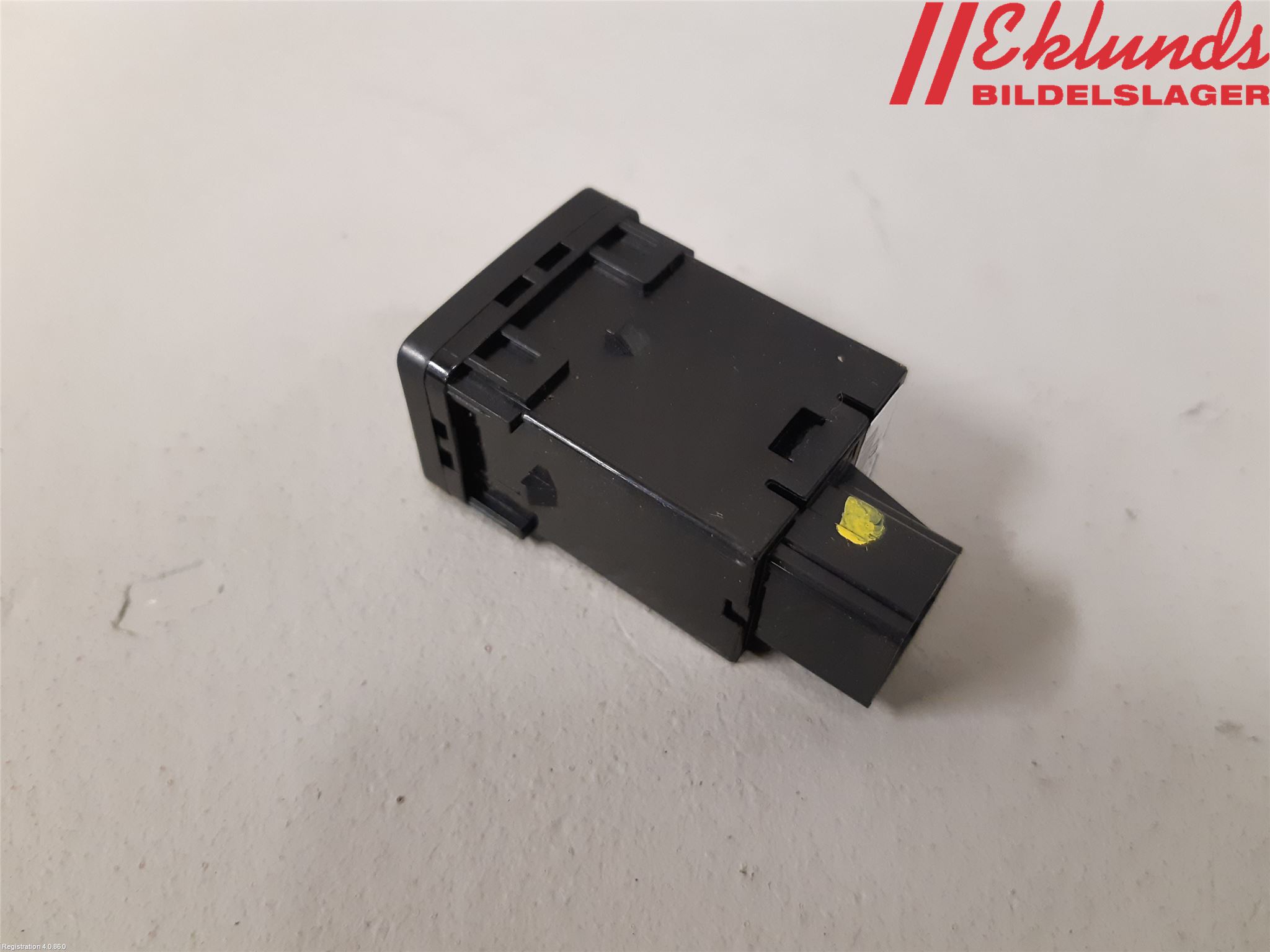 Nissan X-TRAIL 14-21 Strömställare Antisladd