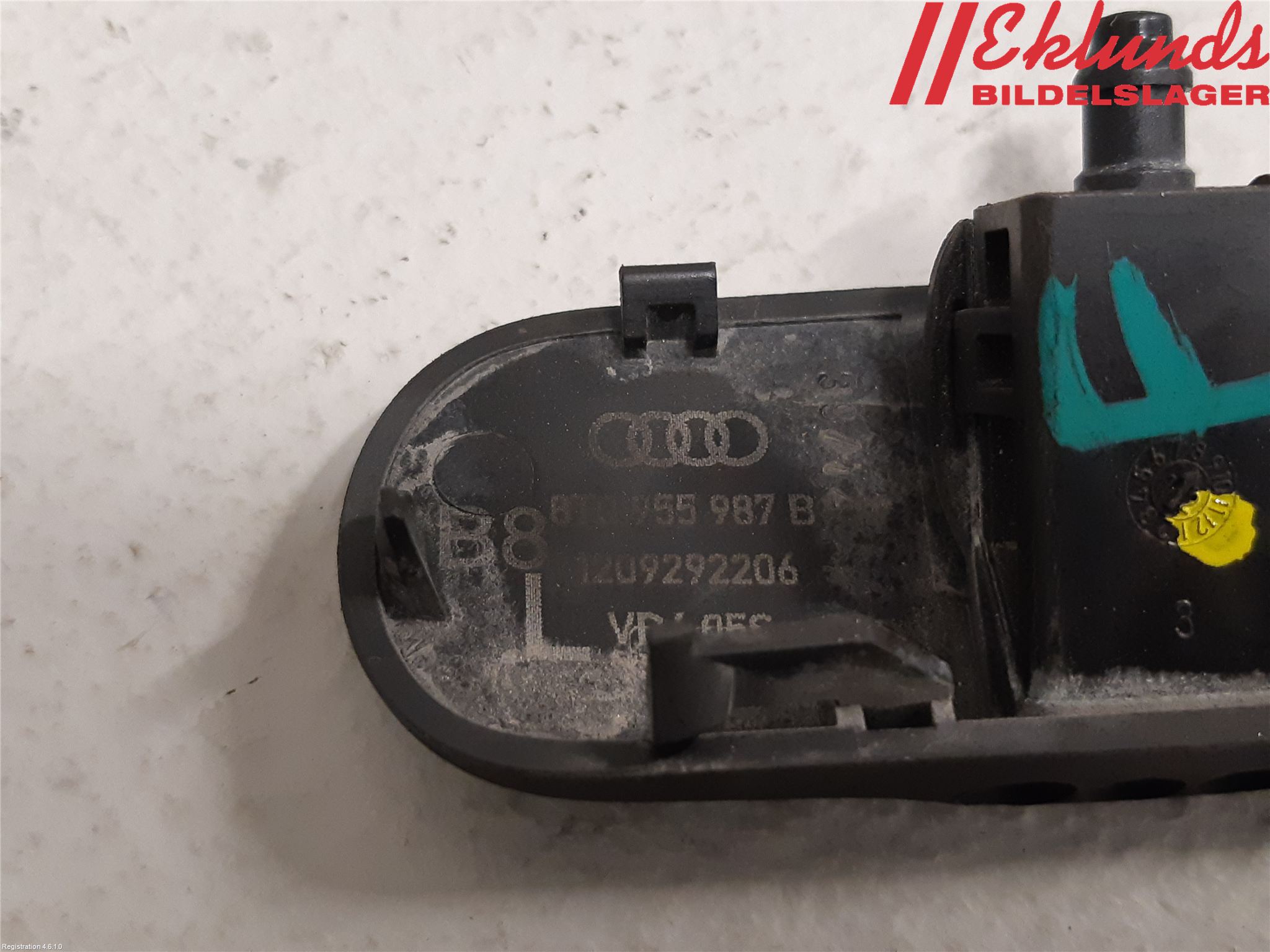 Audi A4 ALLROAD 09-16 Spolarmunstycke Rutor